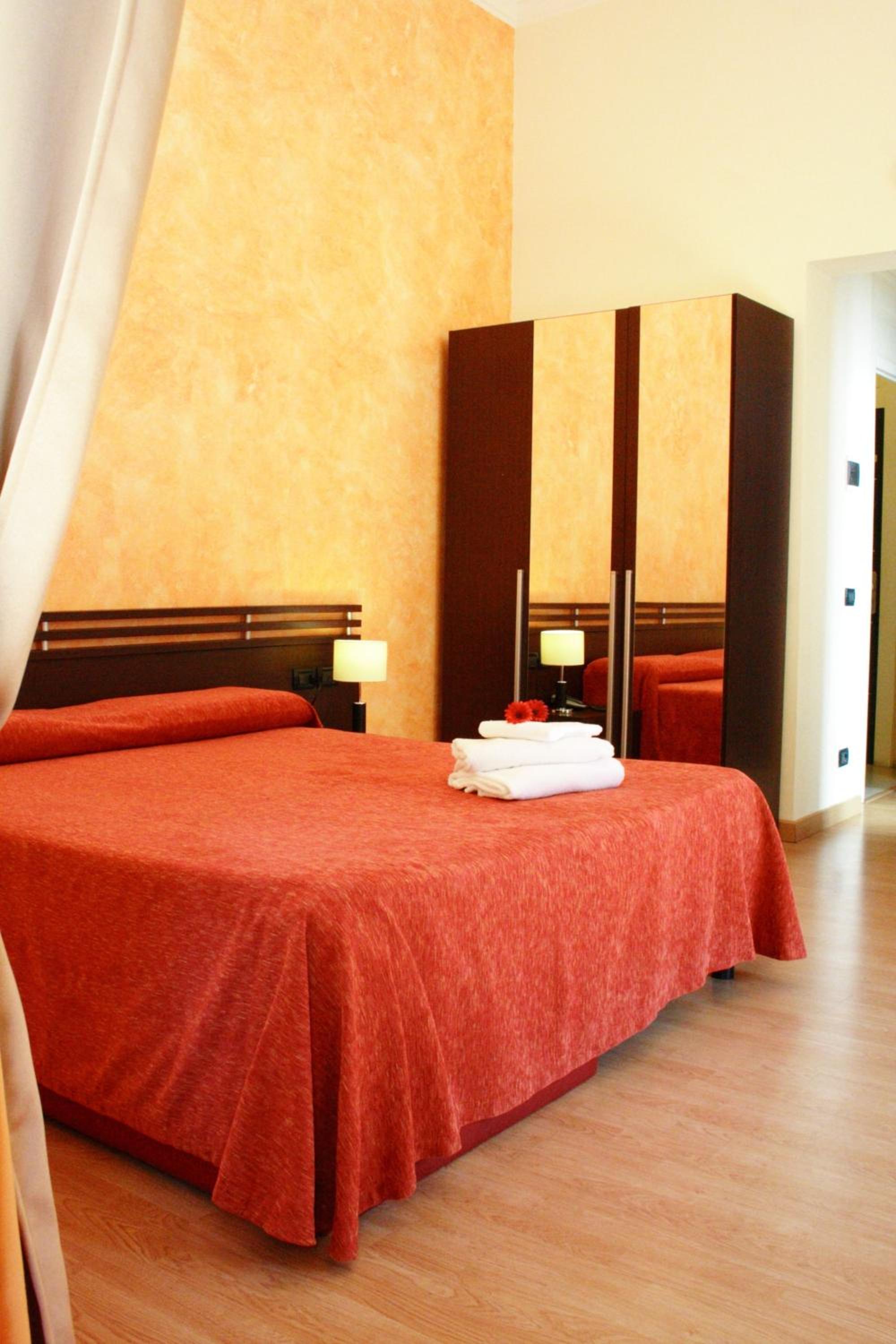 Double or Twin Room - Photo 1
