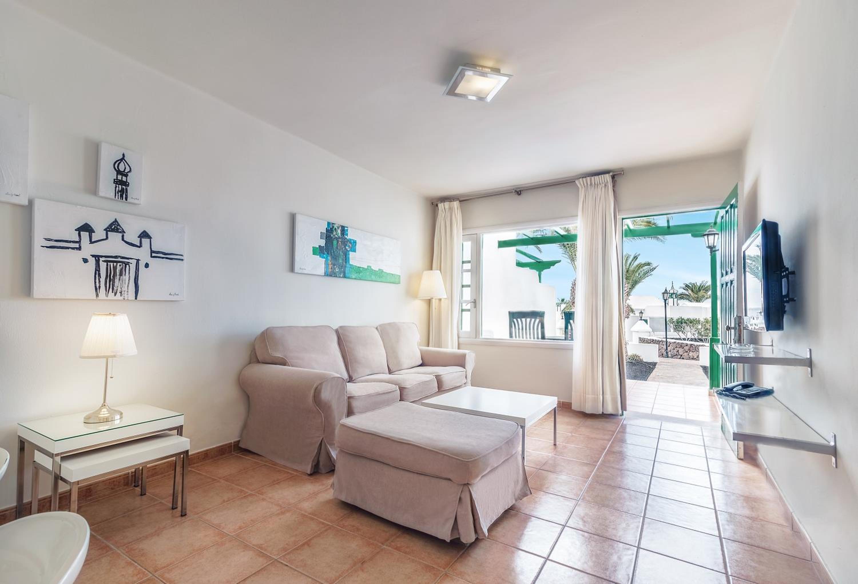 Standard Plus Apartment (1 Adult + 2 child)) - Photo 1