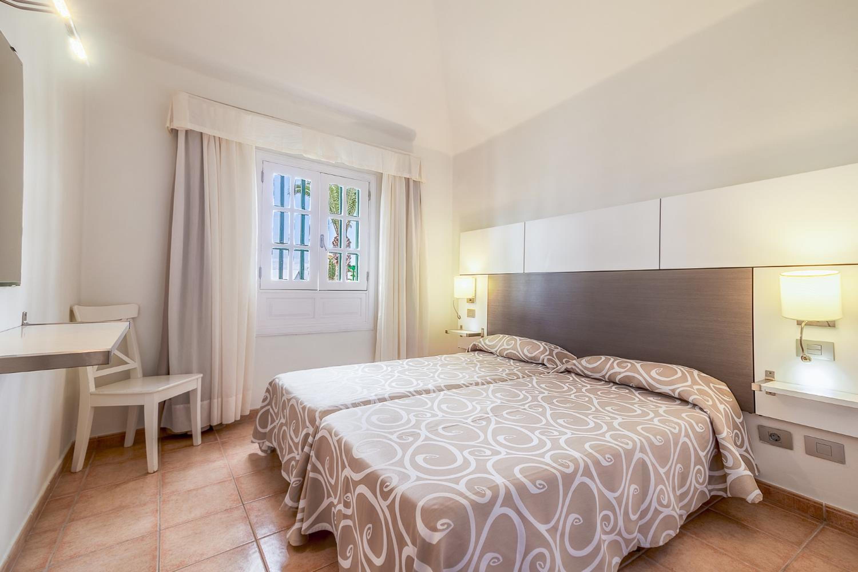 Standard Plus Apartment (1 Adult + 2 child)) - Photo 6