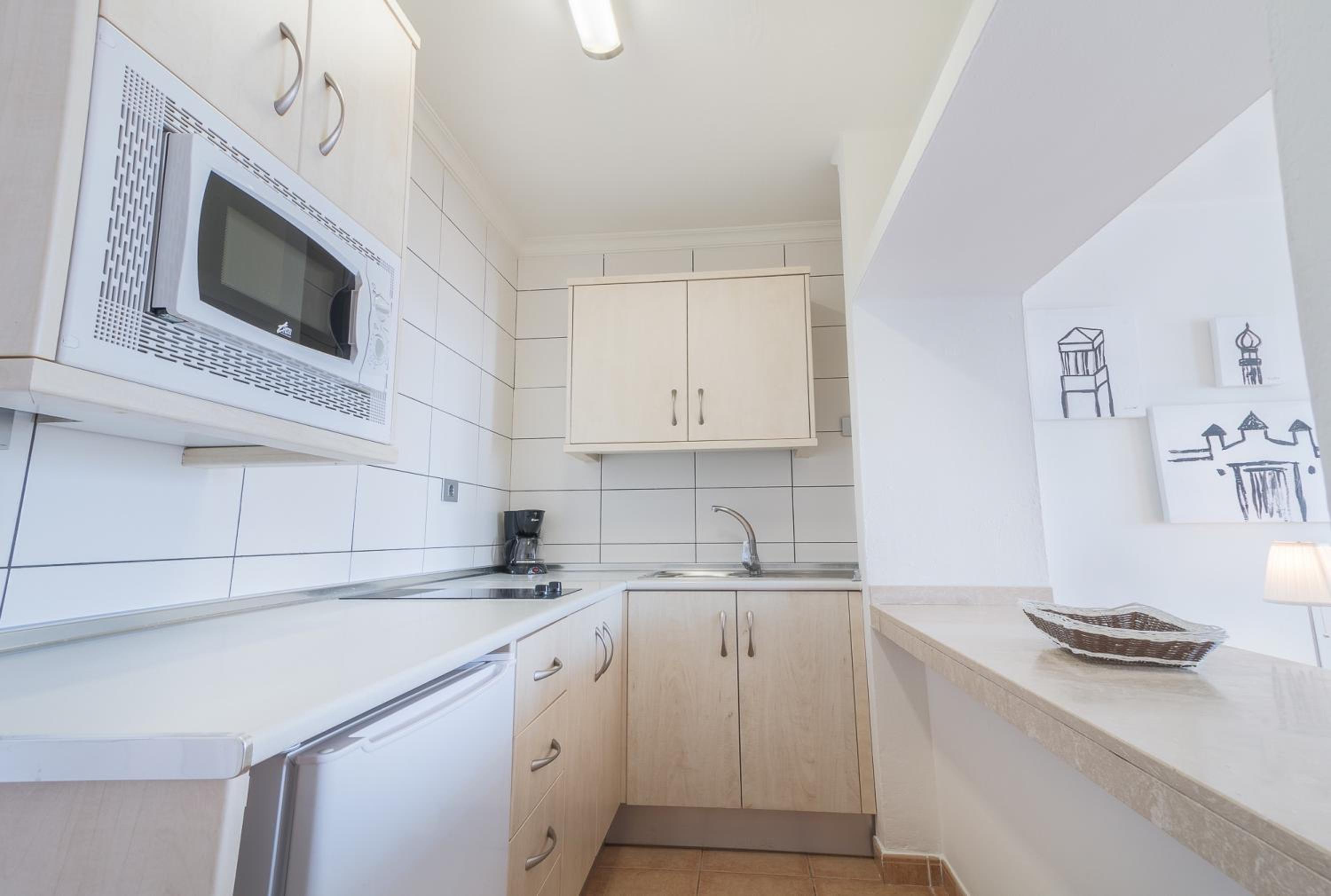 Standard Plus Apartment (1 Adult + 2 child)) - Photo 8
