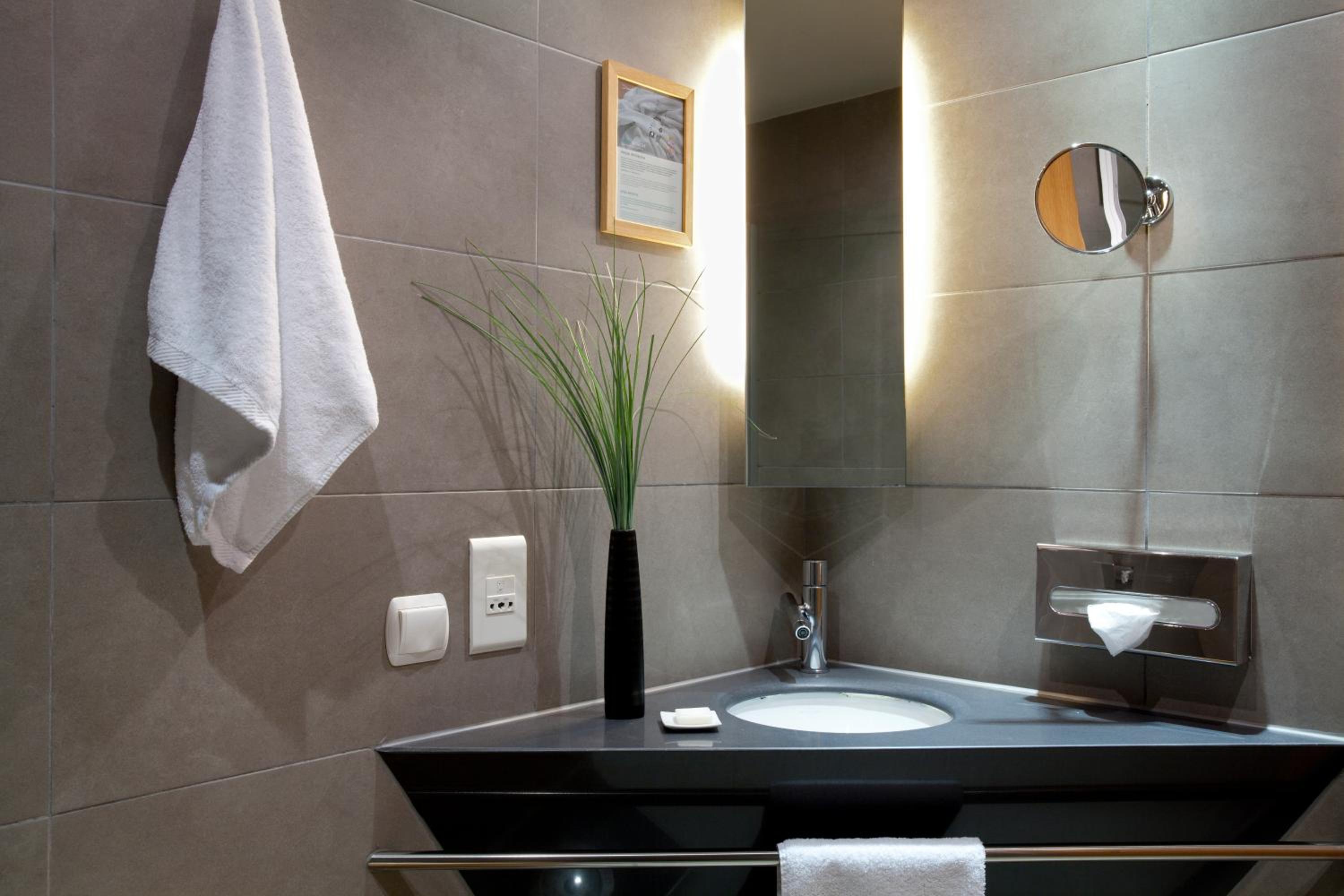 Standard Single Room - Photo 5