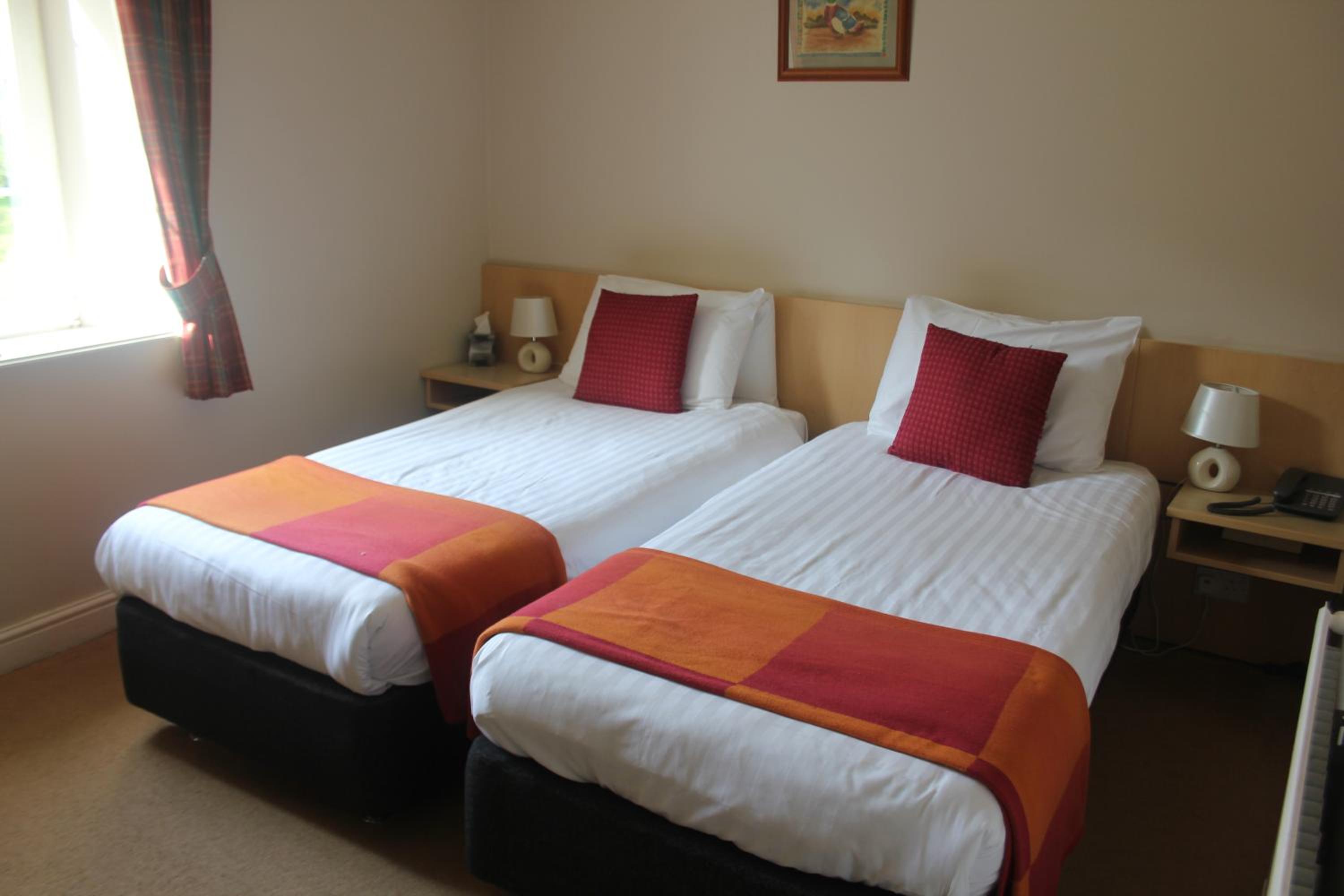 Standard Twin Room photo 3
