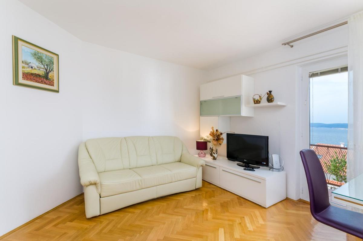 Apartment with Sea View photo 2
