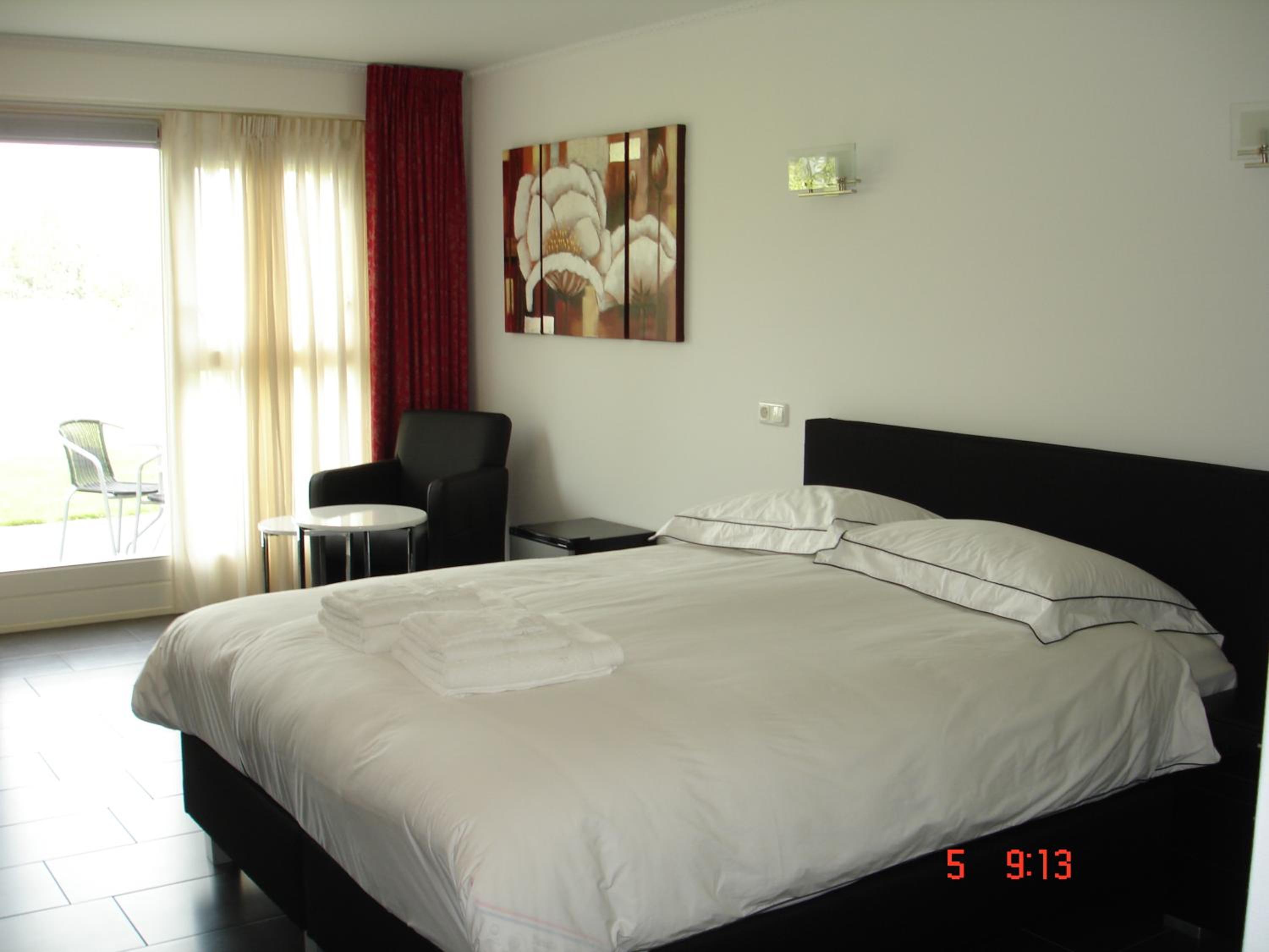 Double Room with Terrace photo 2