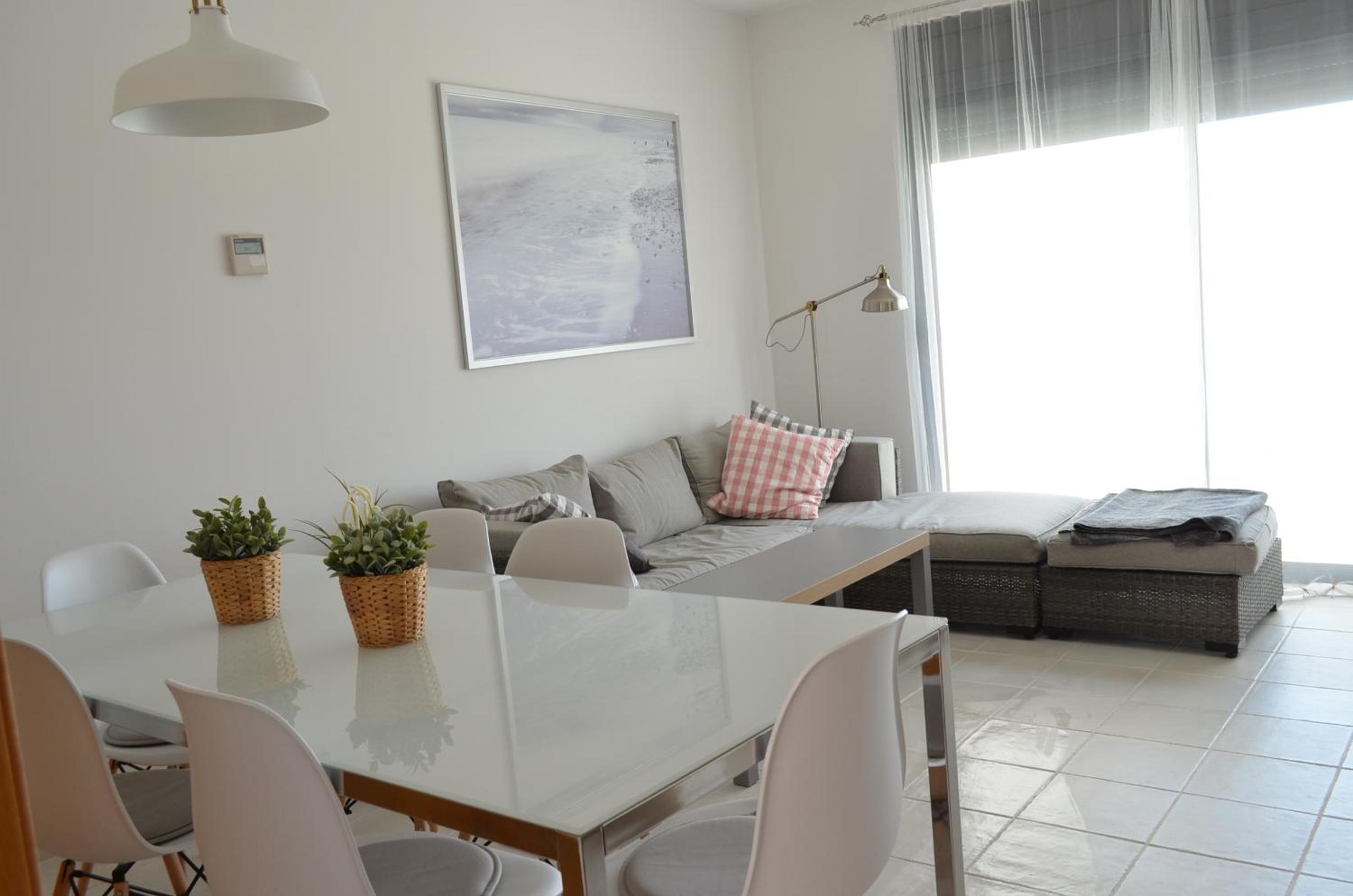 Apartment photo 2