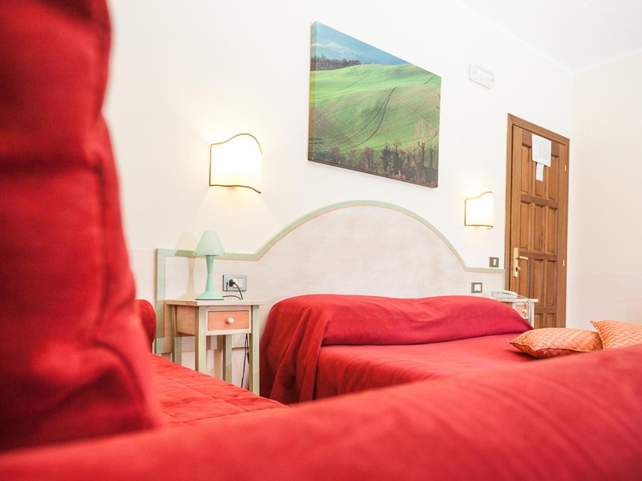 Standard Double or Twin Room - Photo 1