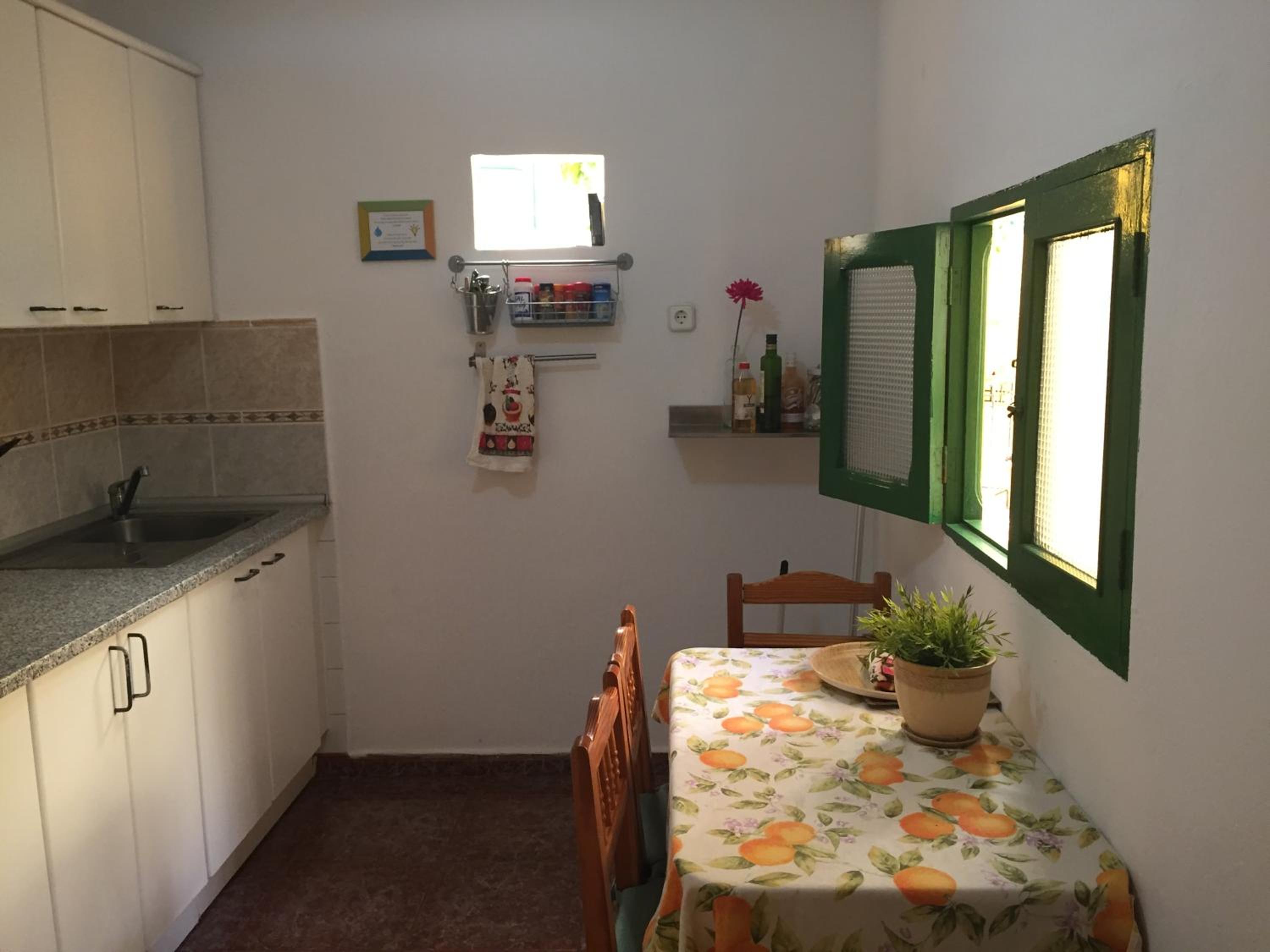 Double or Twin Room with Private Bathroom photo 2