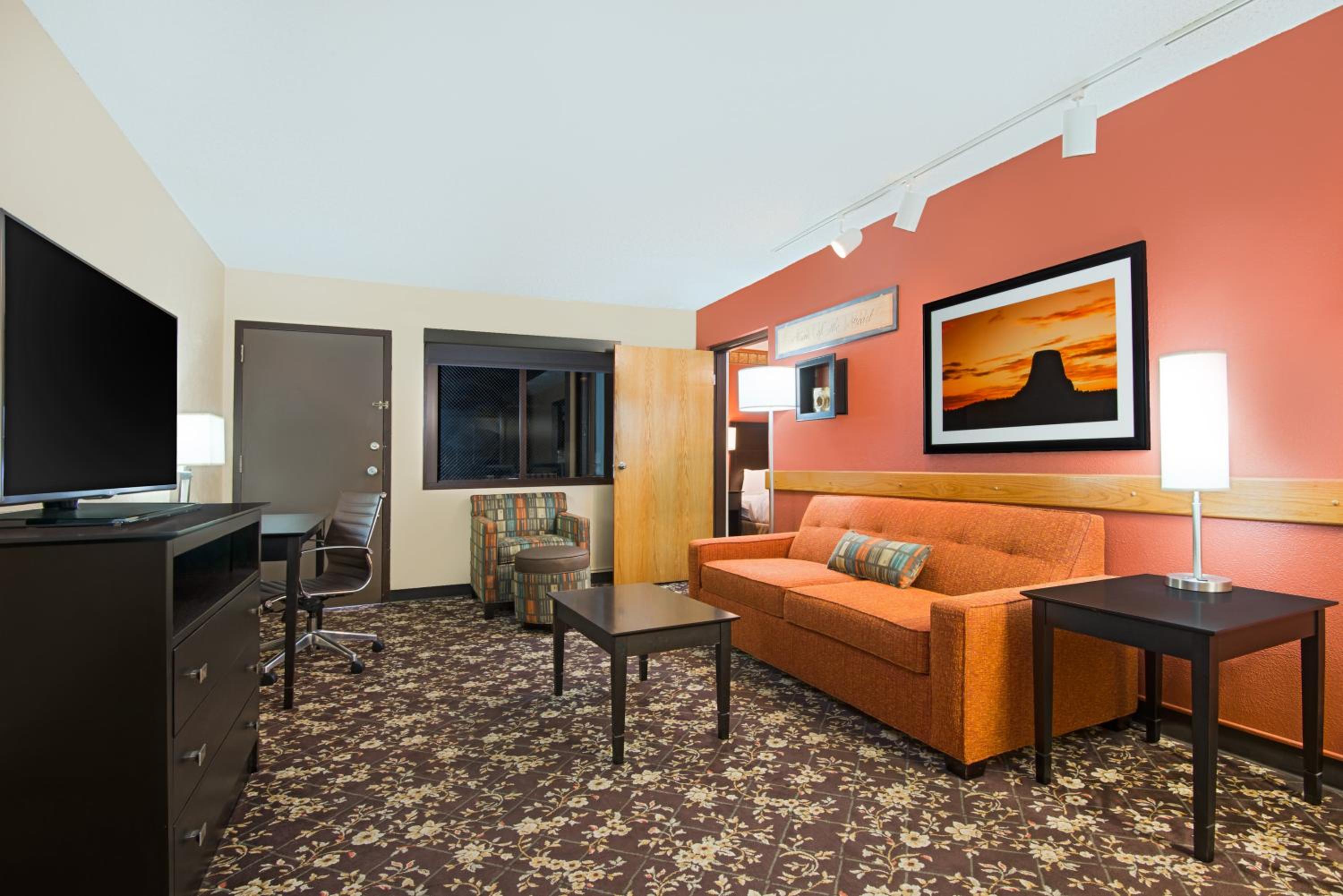 King Suite with Sofa Bed - Photo 5