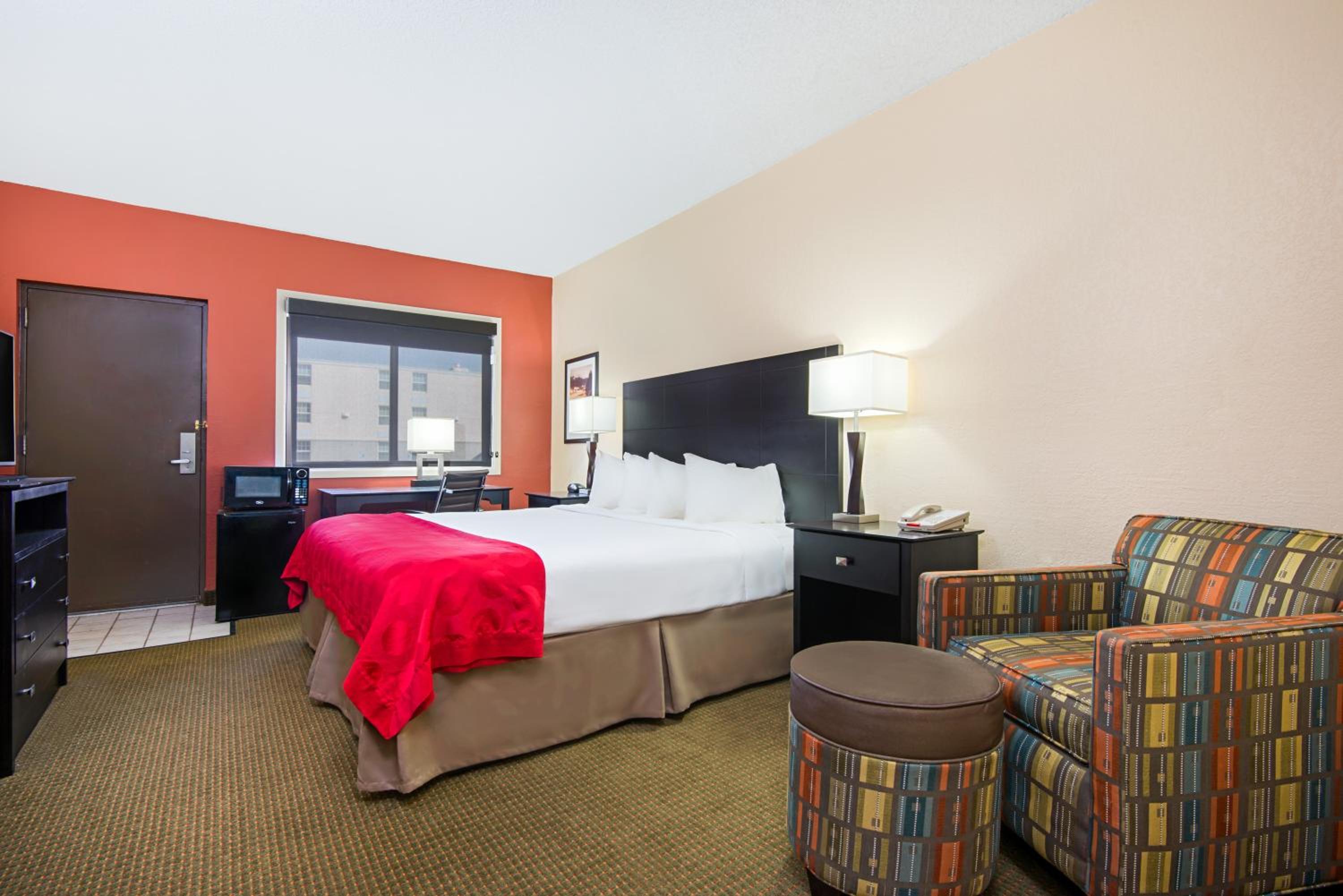 King Room     - Photo 6