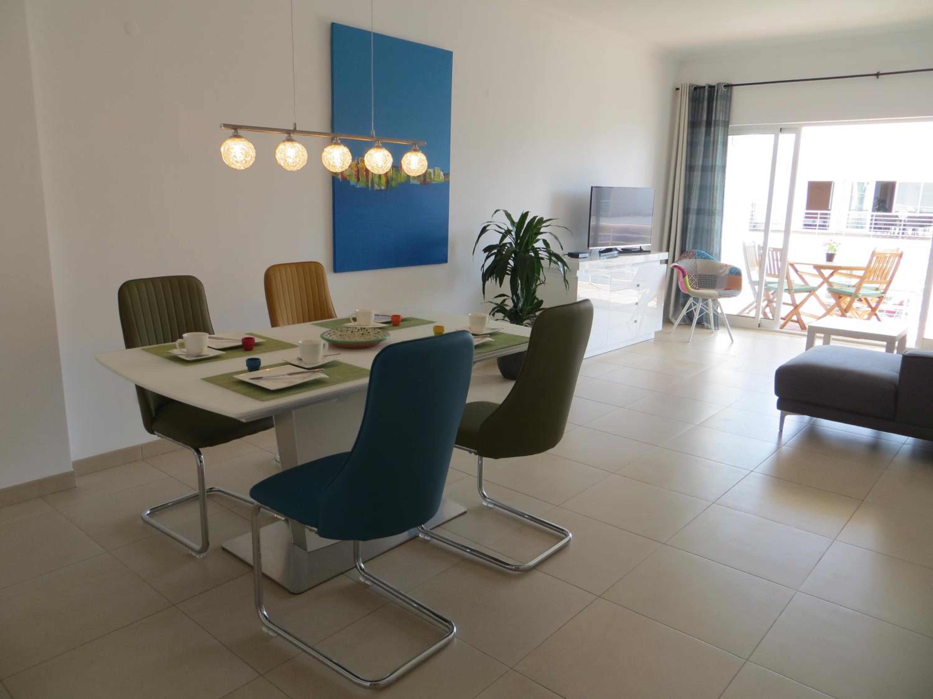 Apartment photo 2