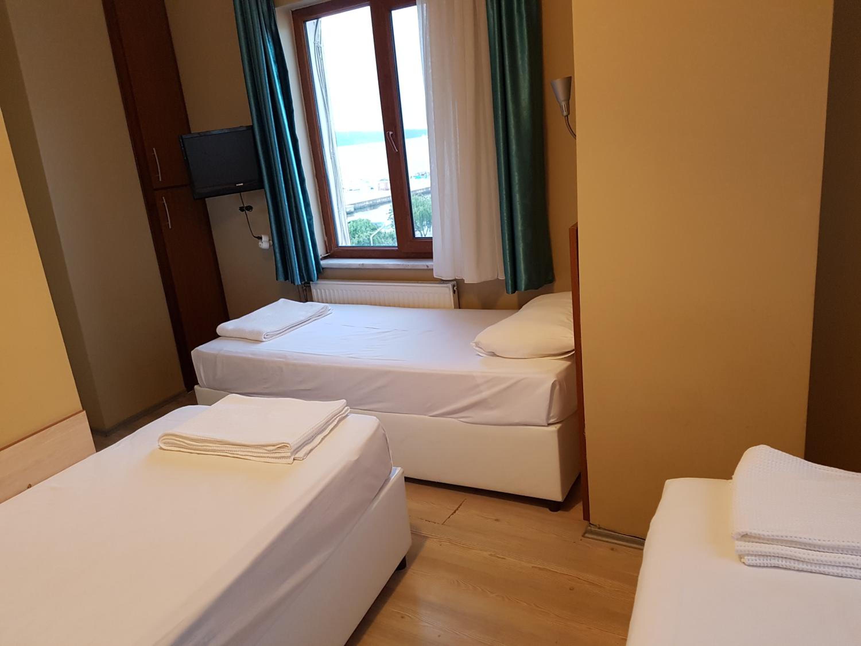 Triple Room - Photo 10