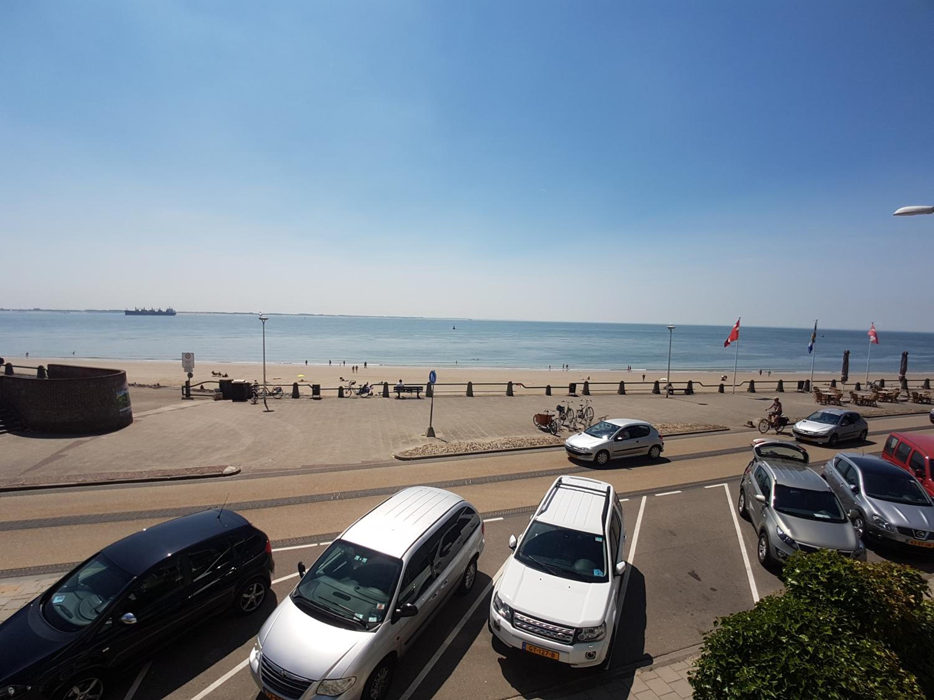 Apartment with Sea View photo 2