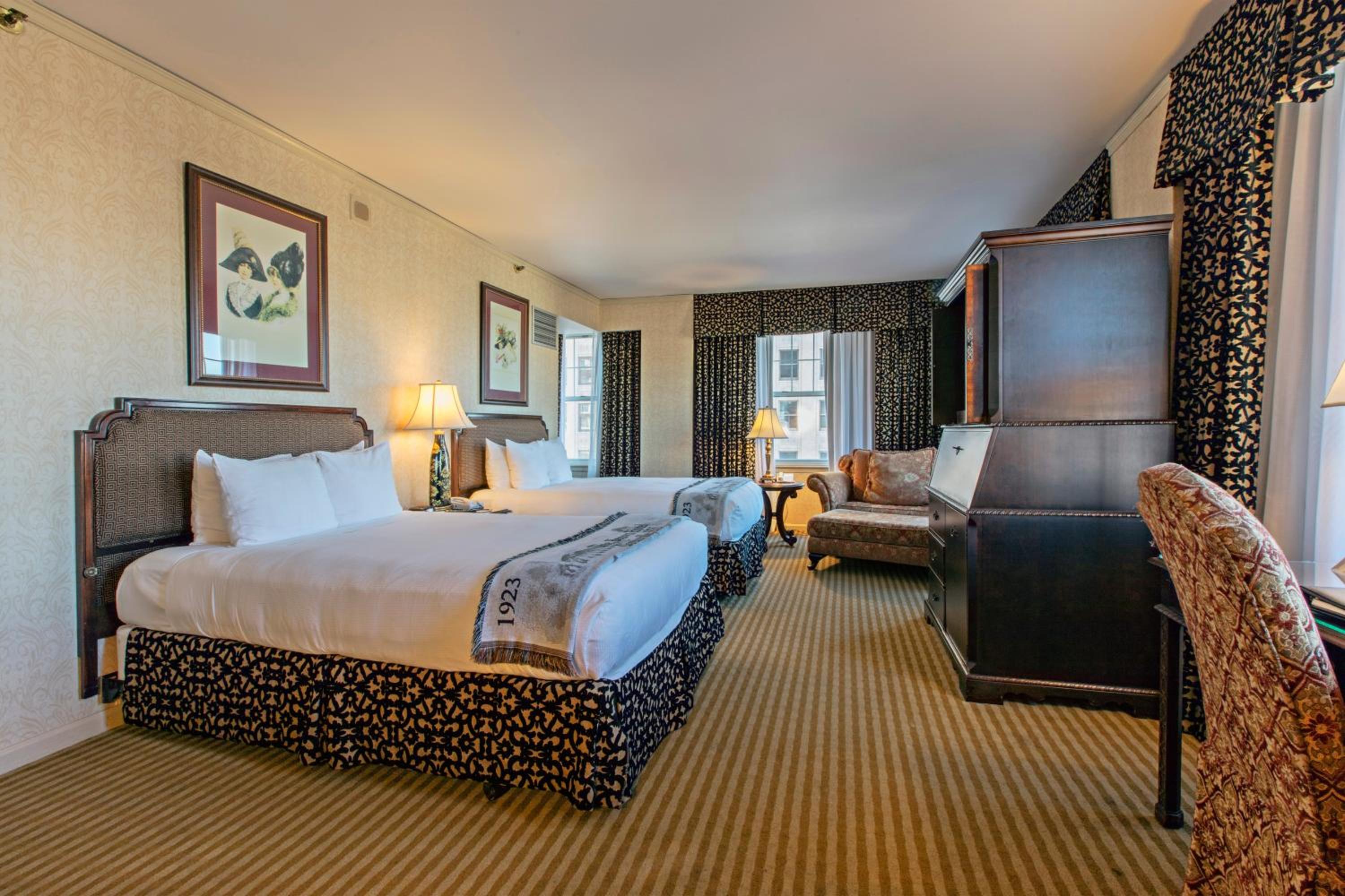 Deluxe Double Room with Two Double Beds - Photo 2