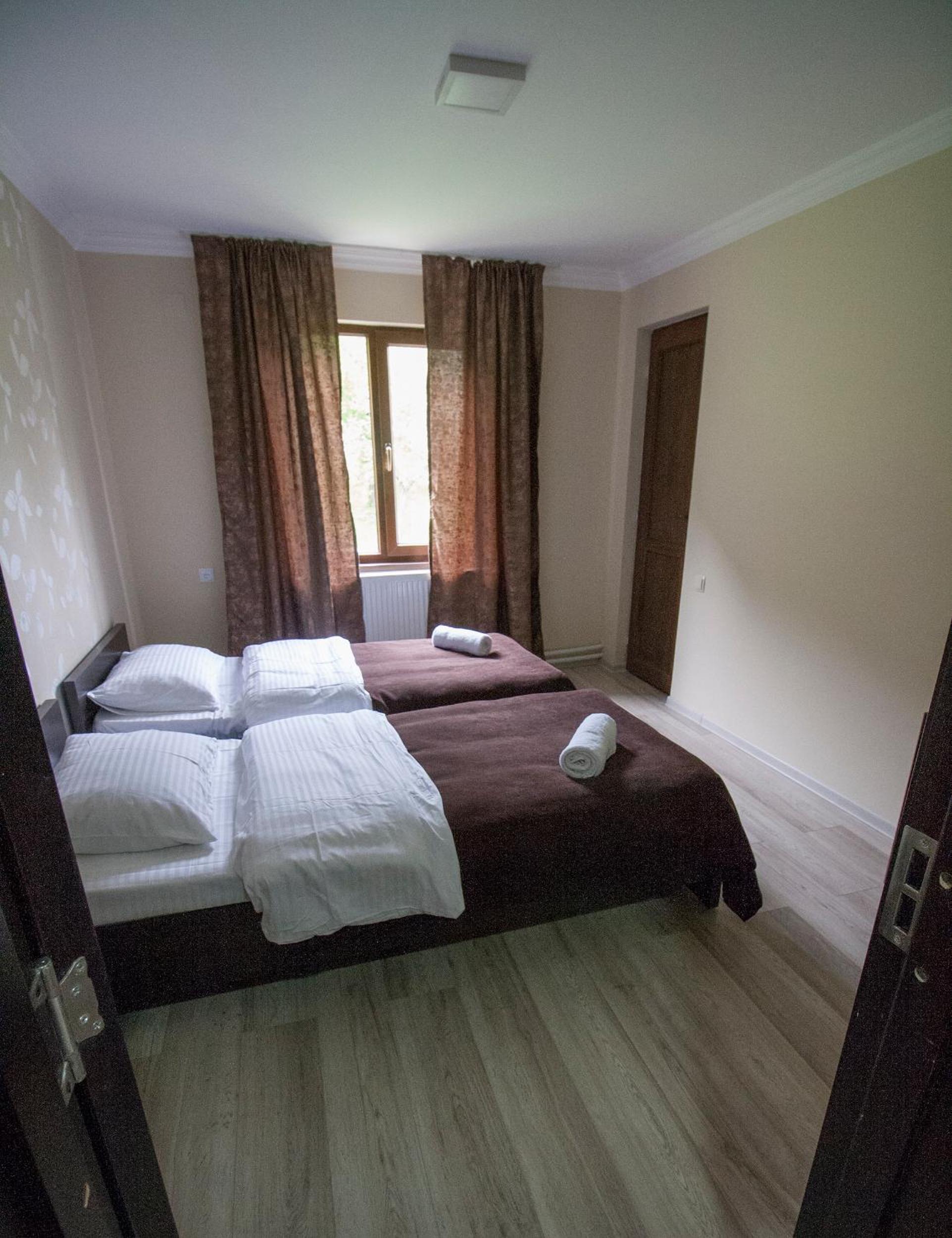 Twin Room with Mountain View