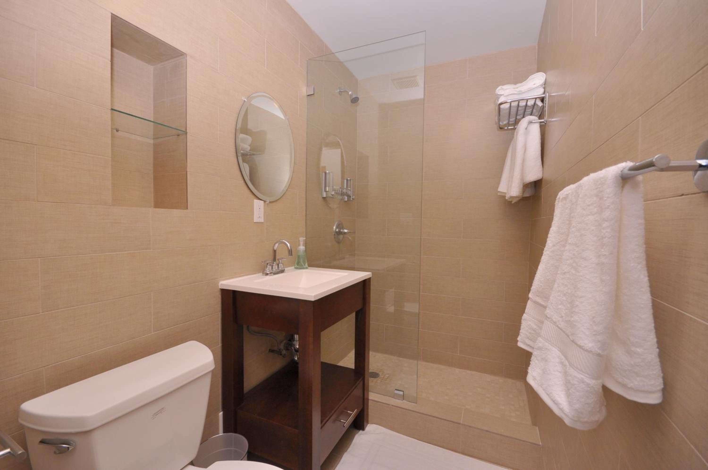 Deluxe Queen Room photo 3