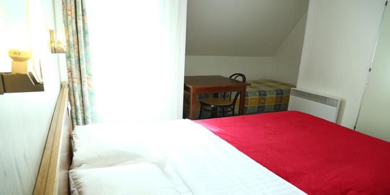 Standard Triple Room - Photo 2