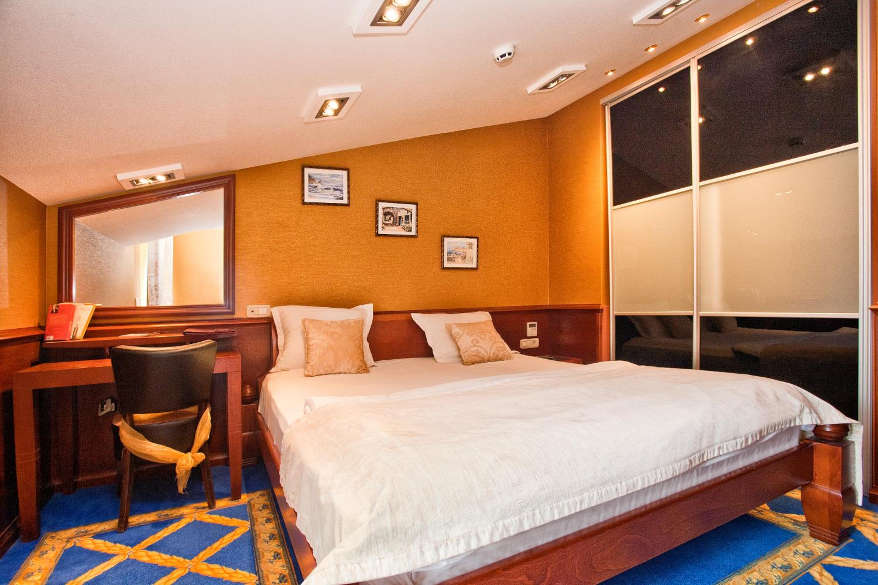 Deluxe Double Room photo 1