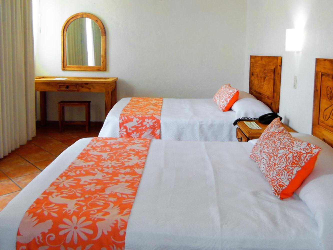 Standard Double Room with Two Double Beds - Photo 7