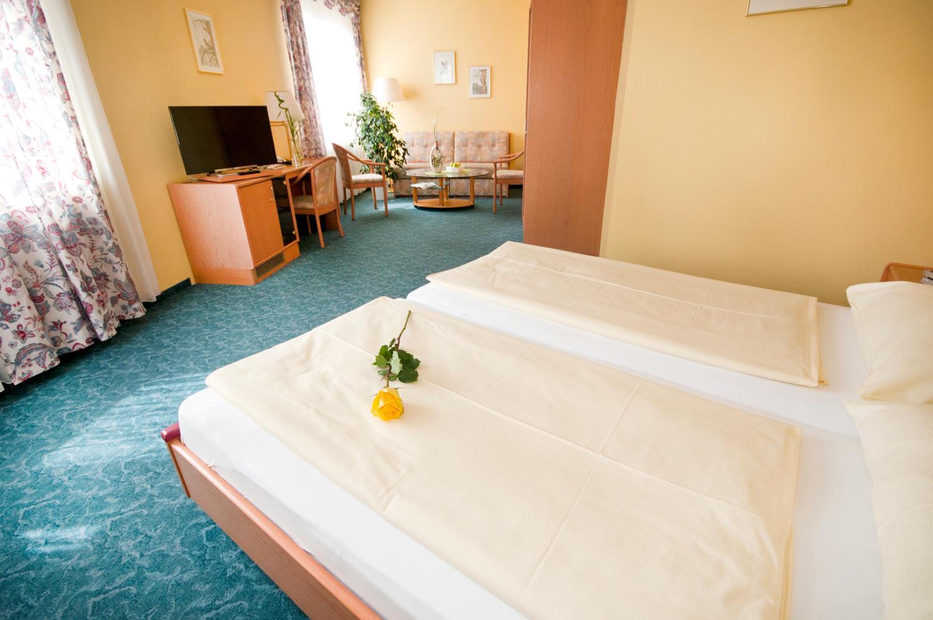Double Room - Photo 2