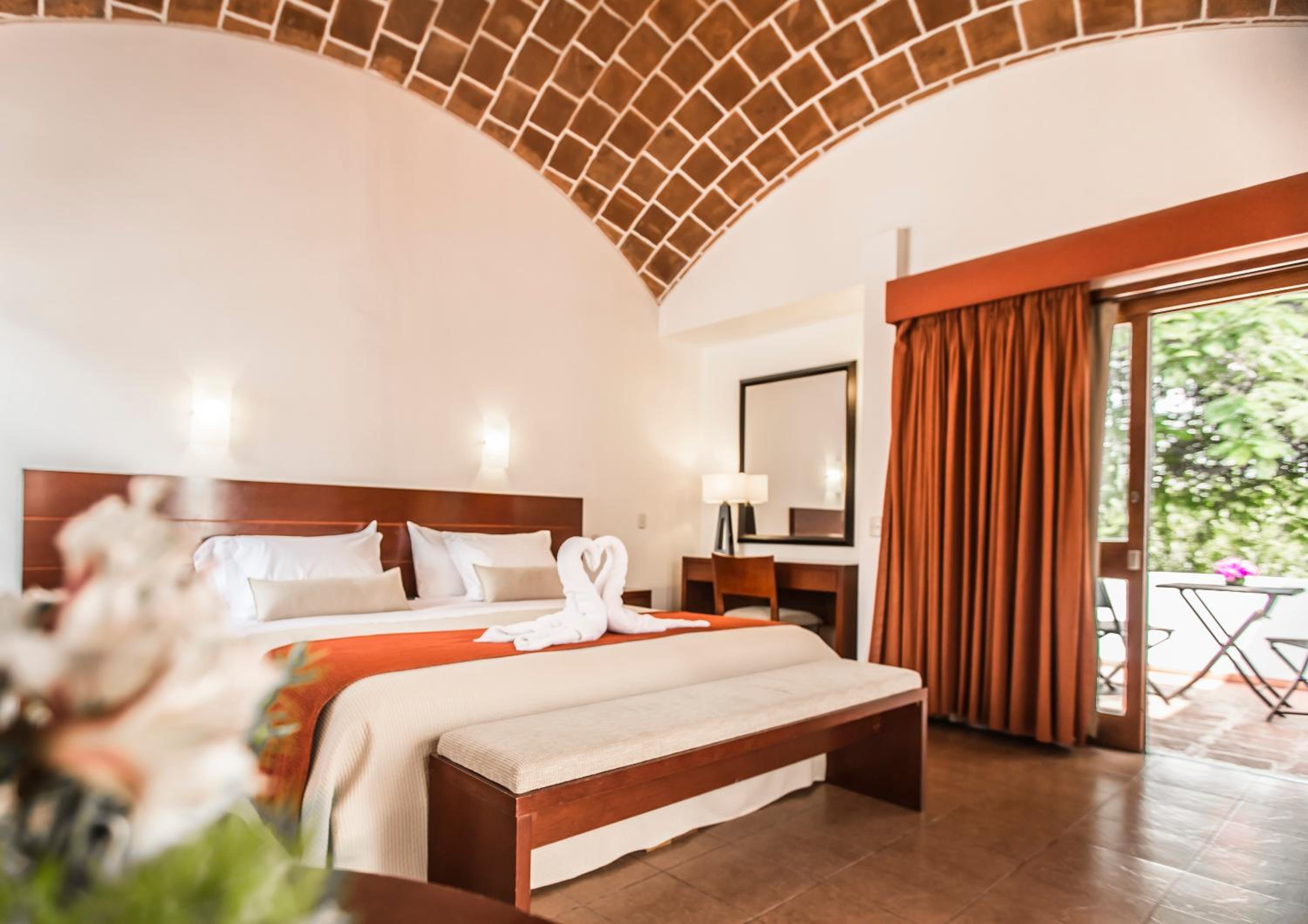 Standard  Double Room - Photo 3