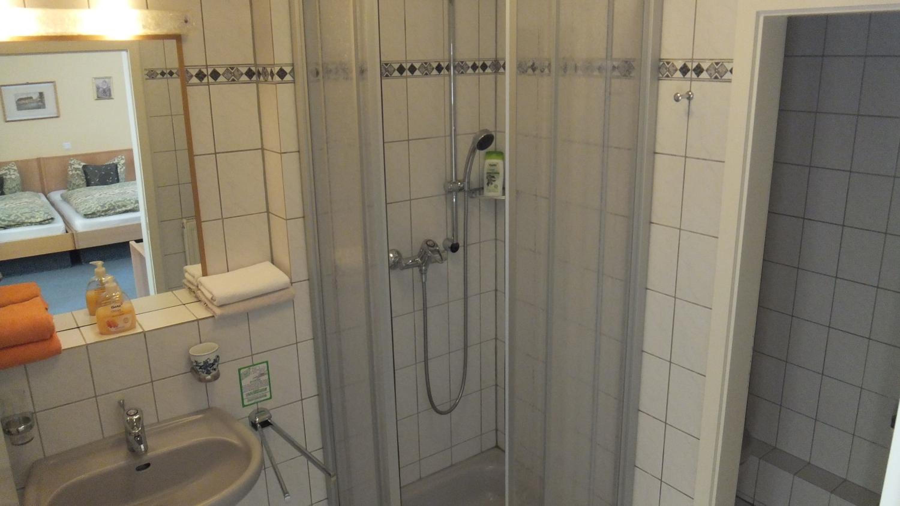 Double Room - Photo 2