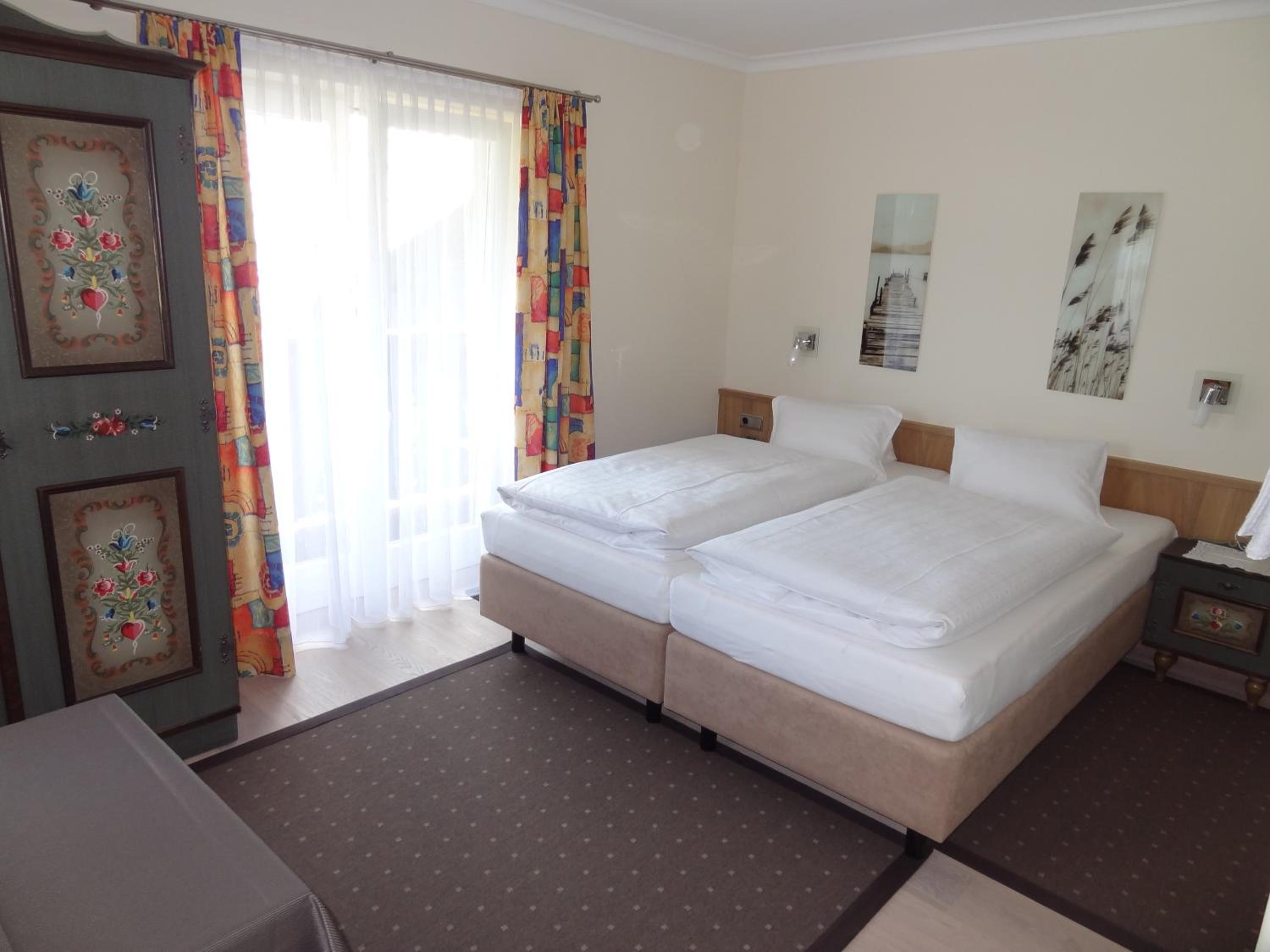 Double Room with Private External Shower and WC  photo 1