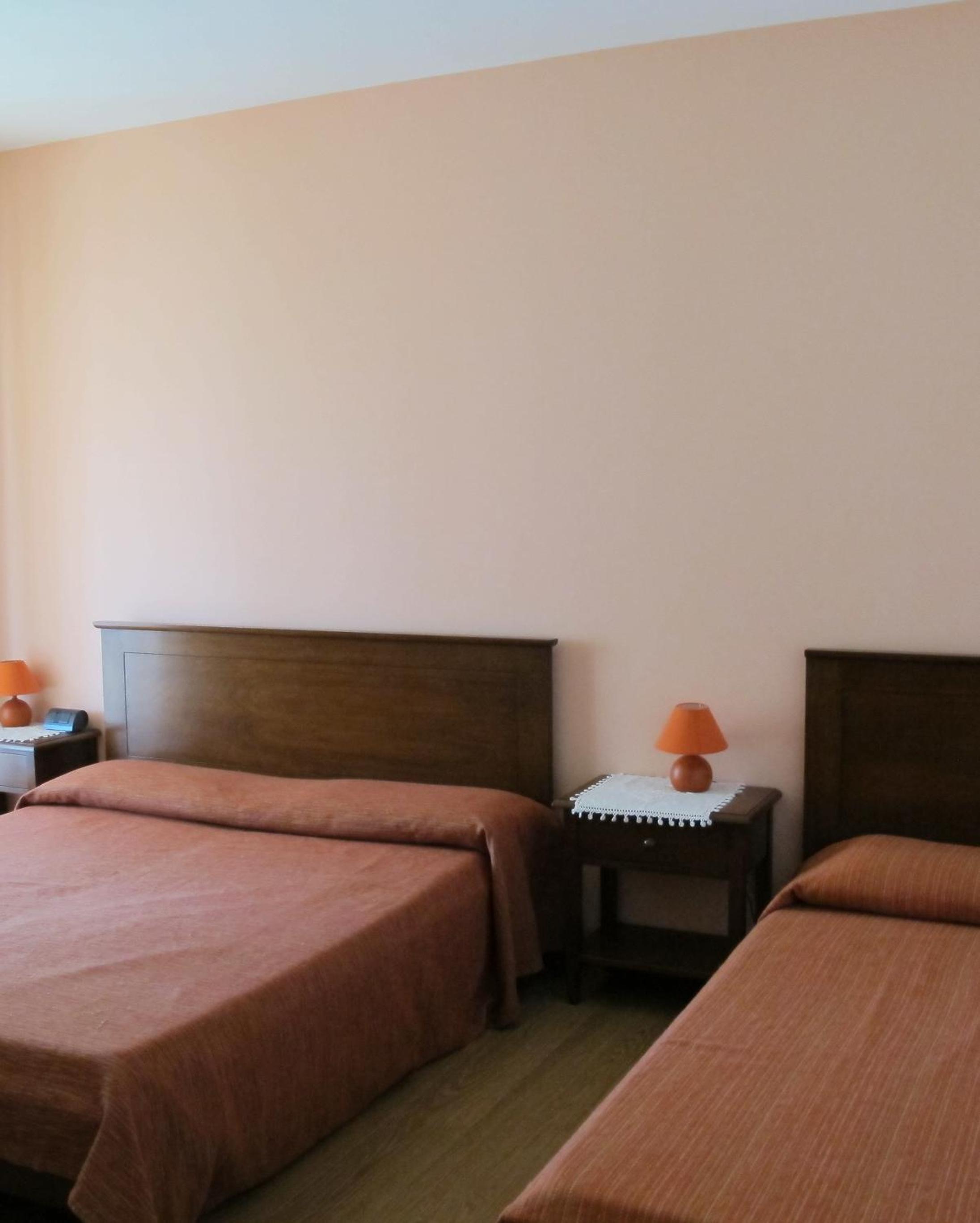 Triple Room - Photo 1