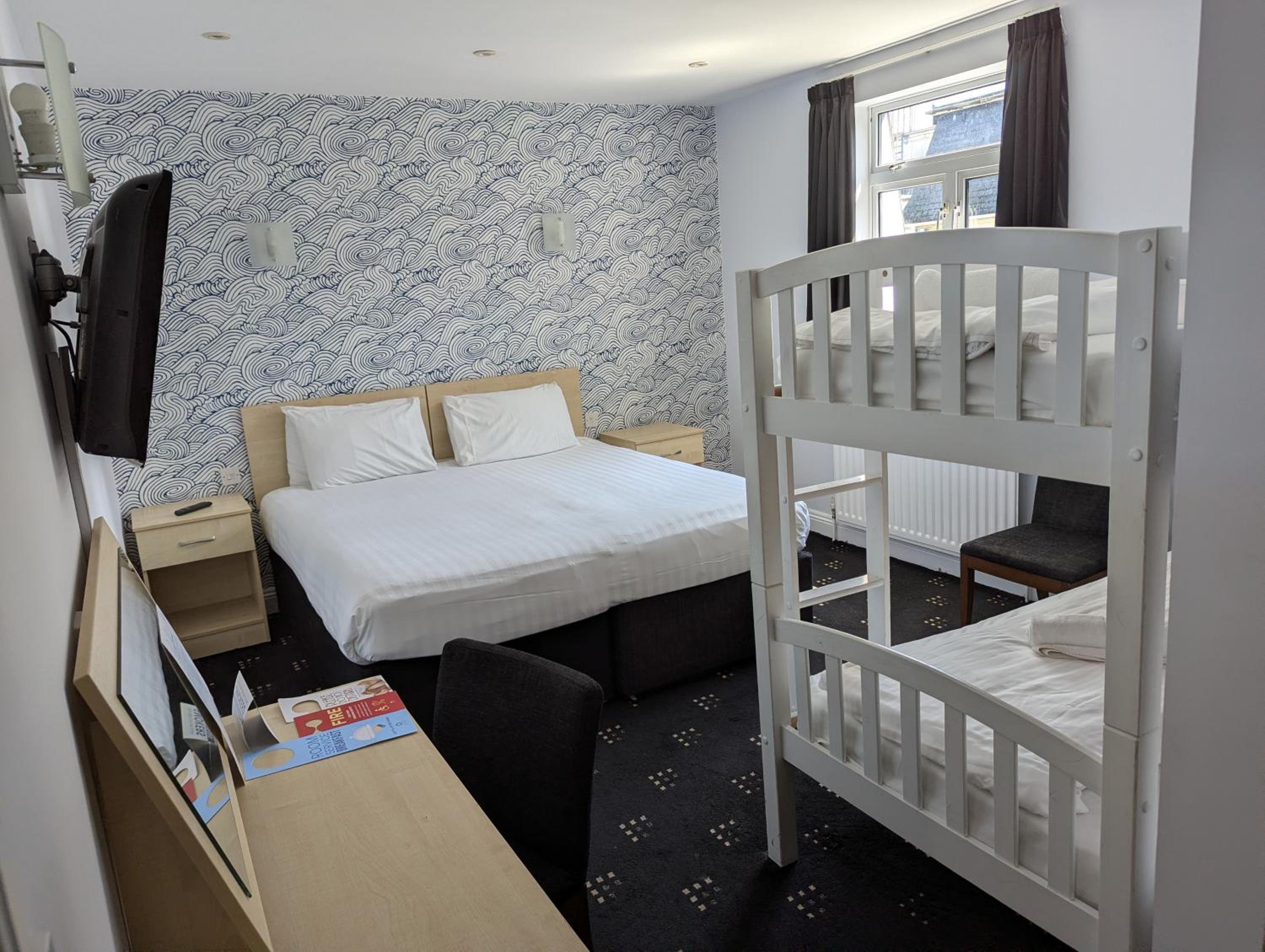 Standard Quadruple Room