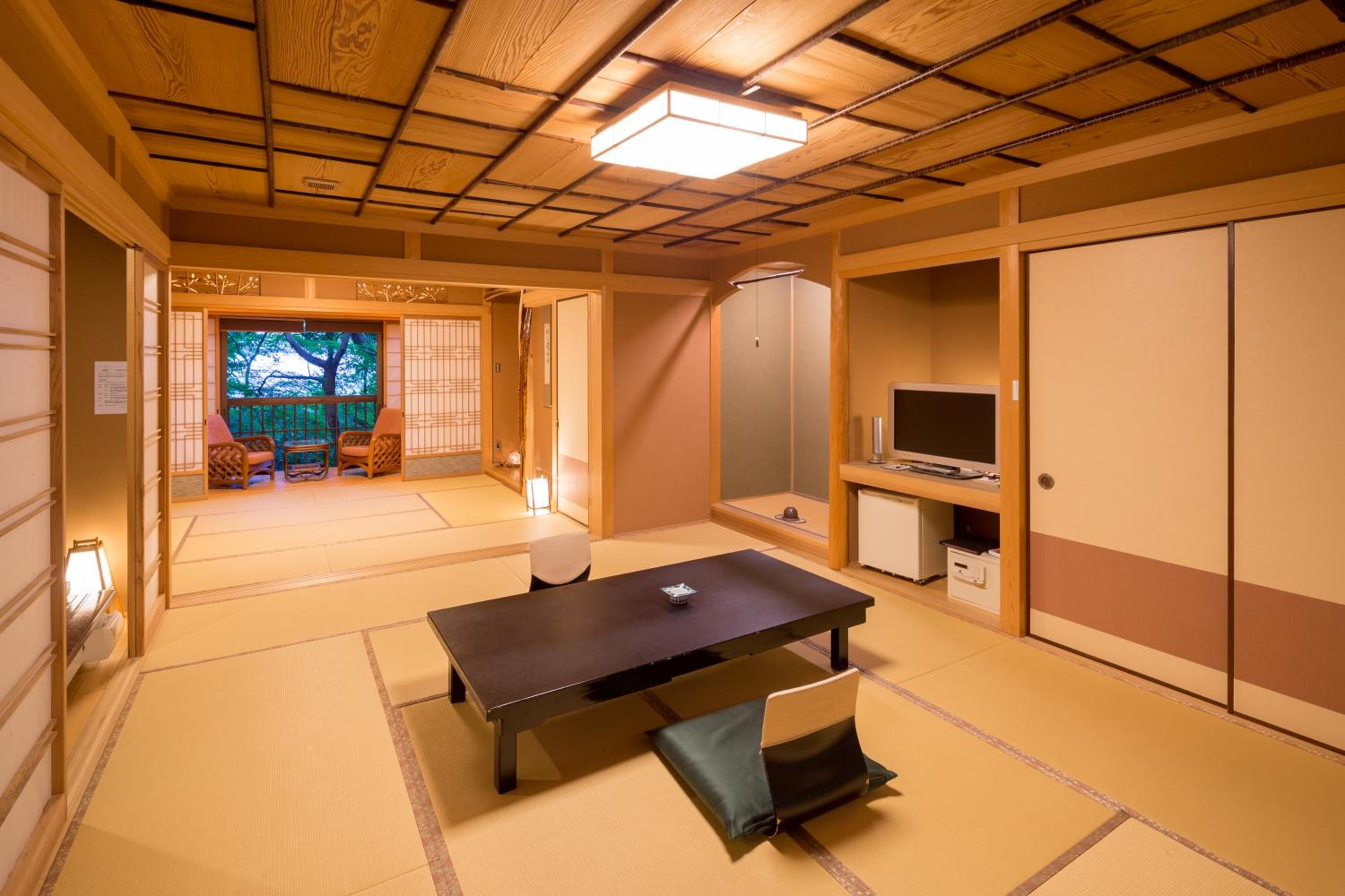 Japanese-Style Deluxe Room Sakura