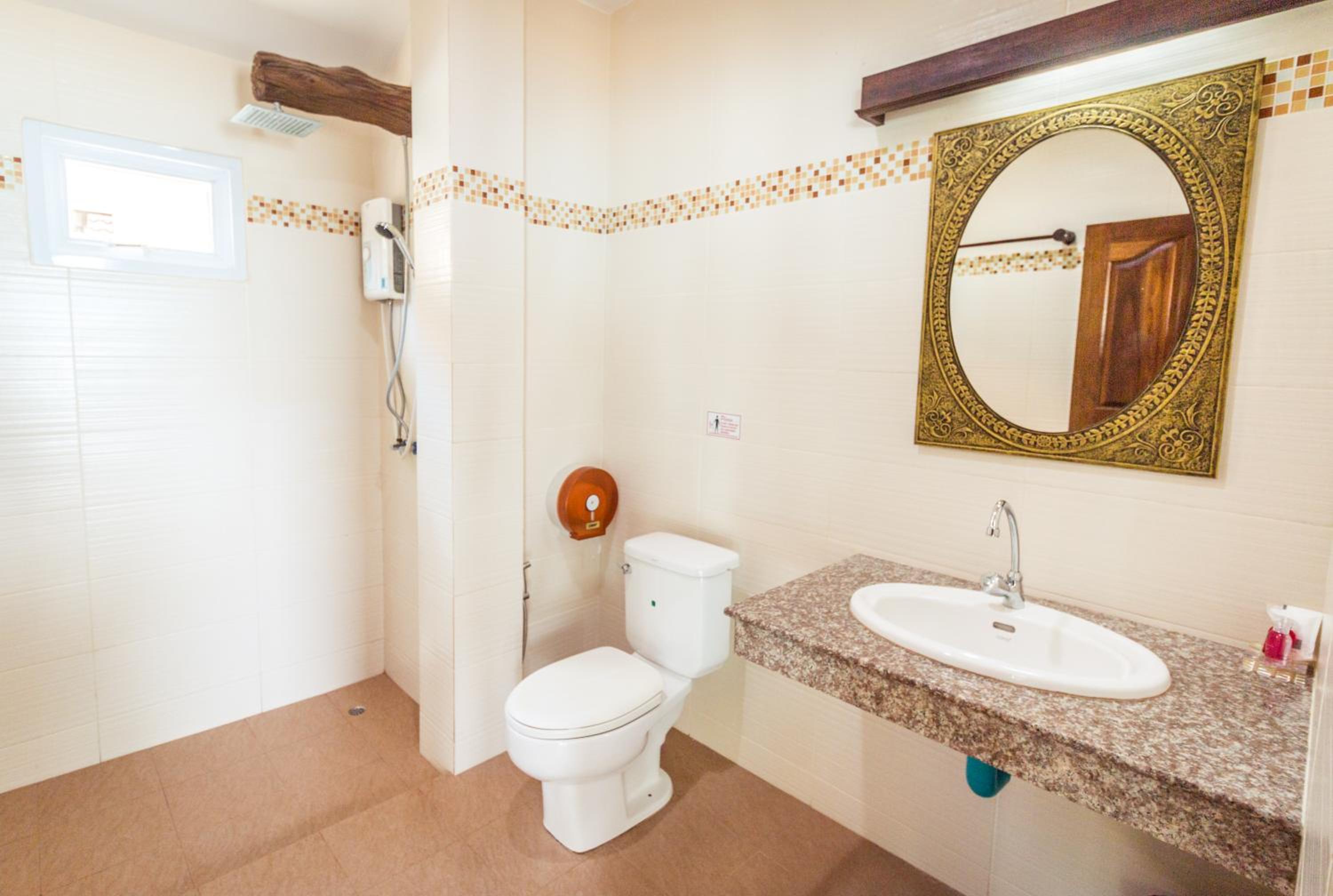 Deluxe Bungalow photo 2