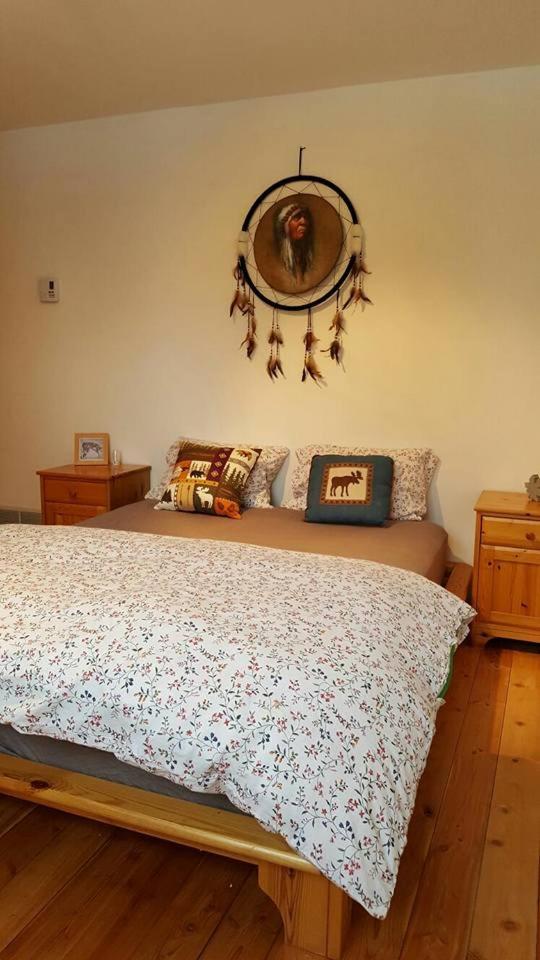 Queen Room photo 1