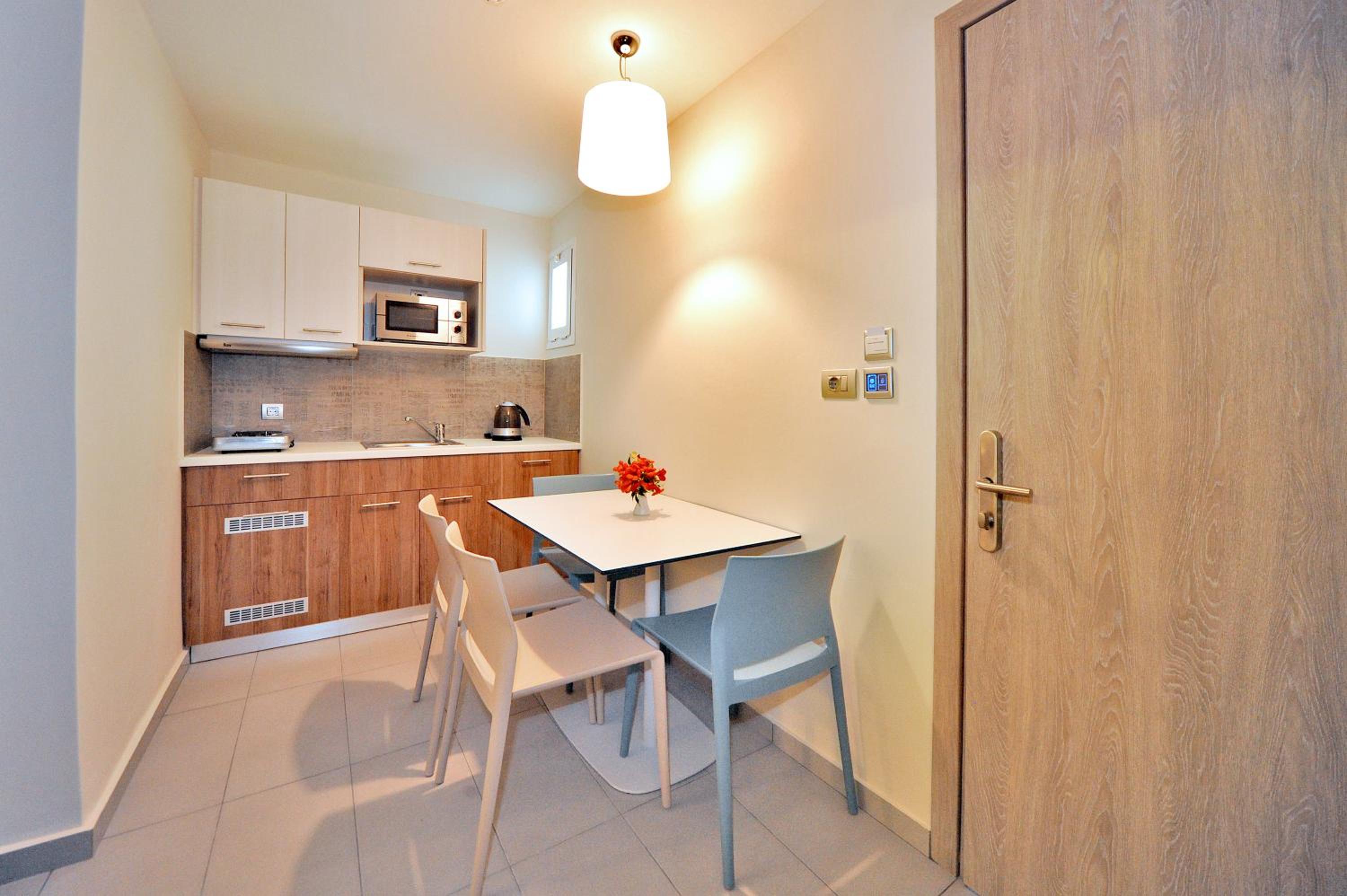 Apartment - Photo 6