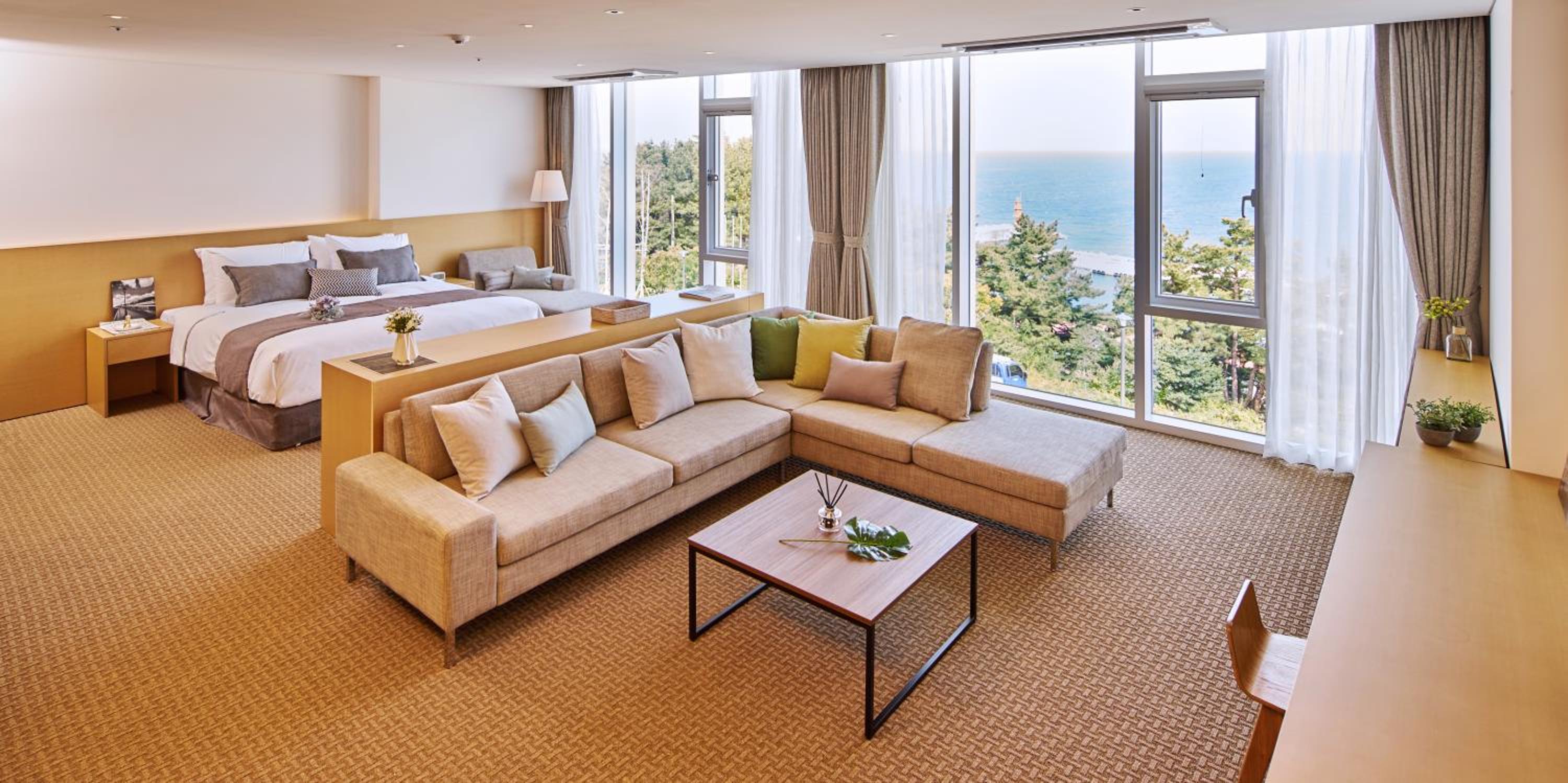 Junior Suite with Ocean View photo 3