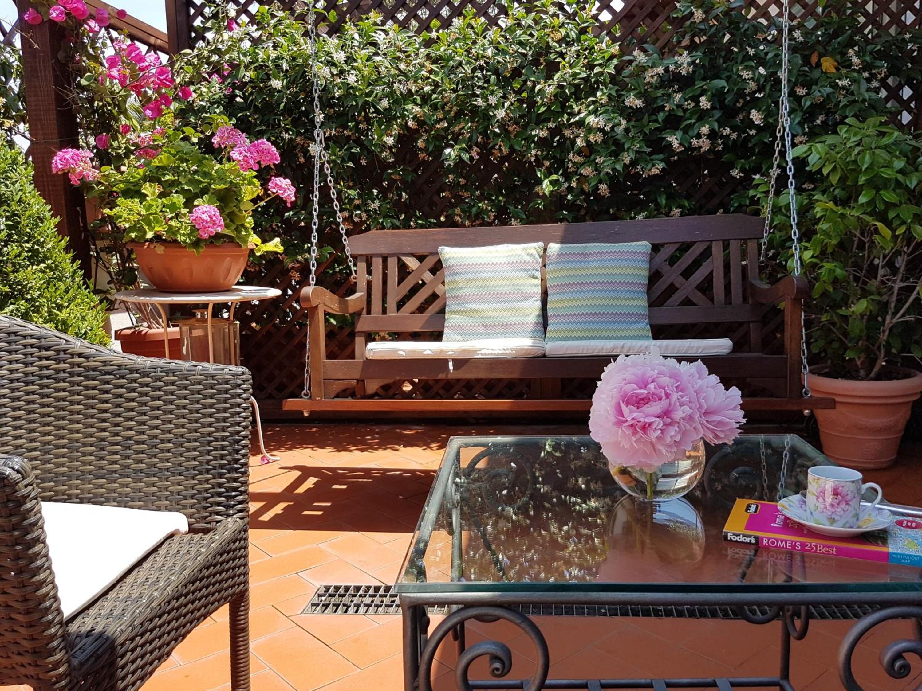 Deluxe Double Room with Balcony photo 3