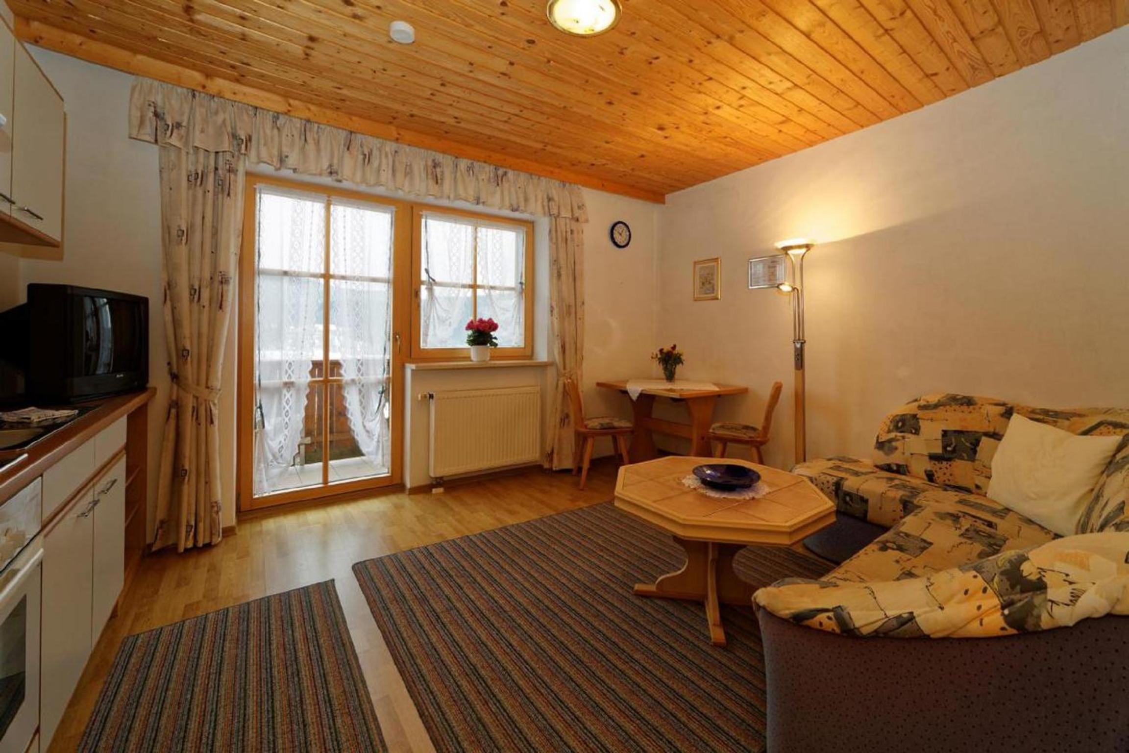 Apartment with Balcony photo 1