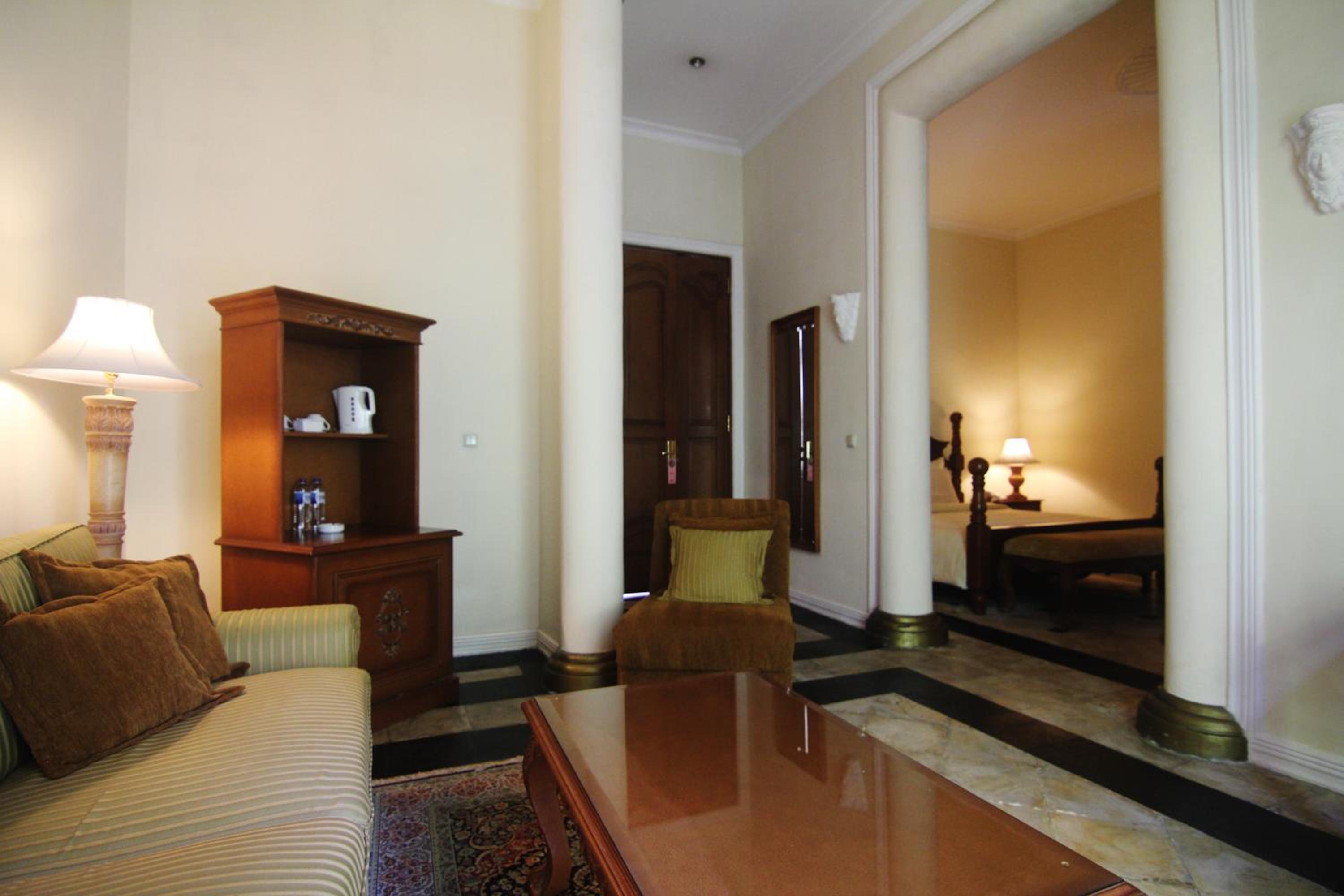 Two-Bedroom Family Suite photo 3