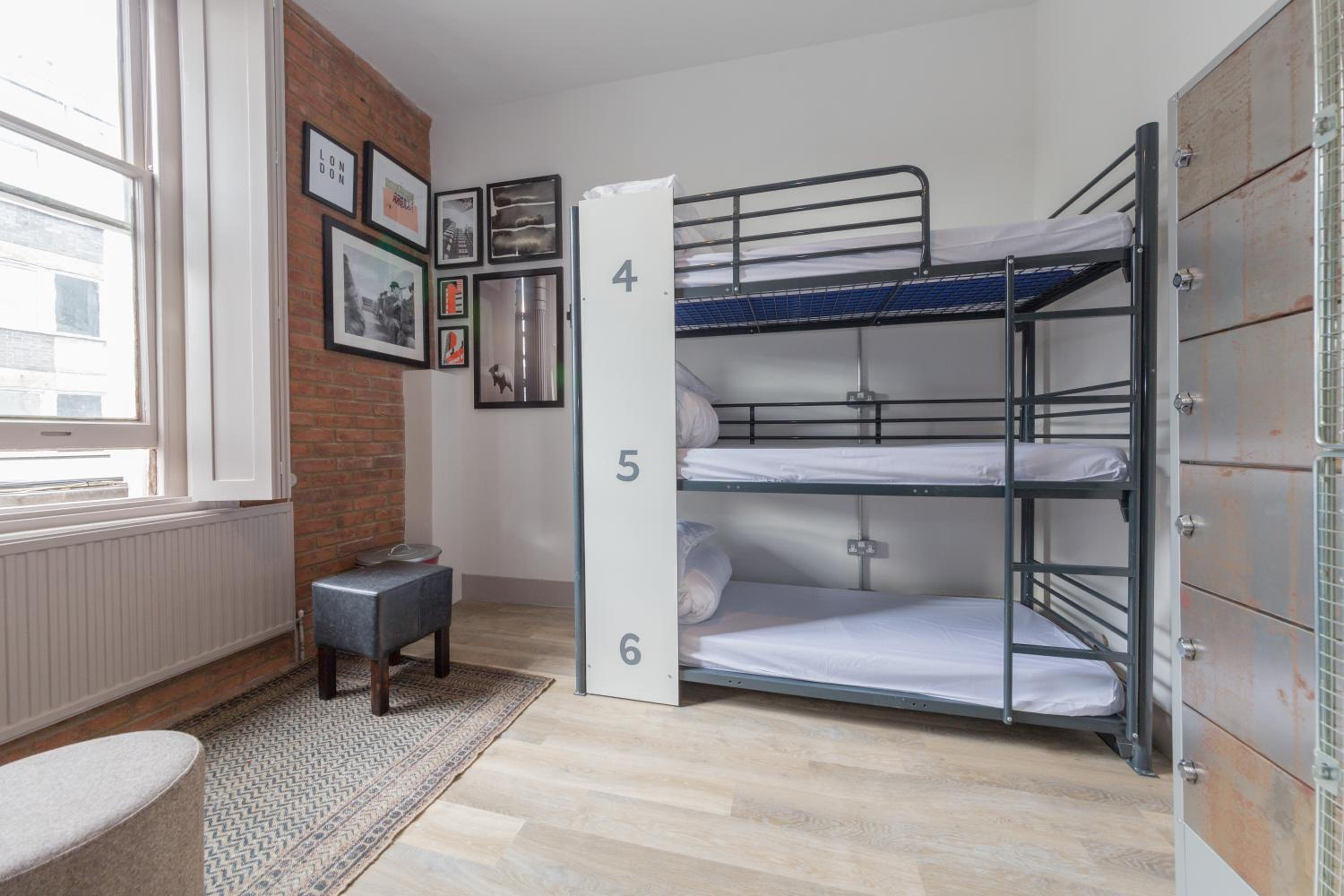 Bed in 3-Bed Mixed Dormitory Room photo 1
