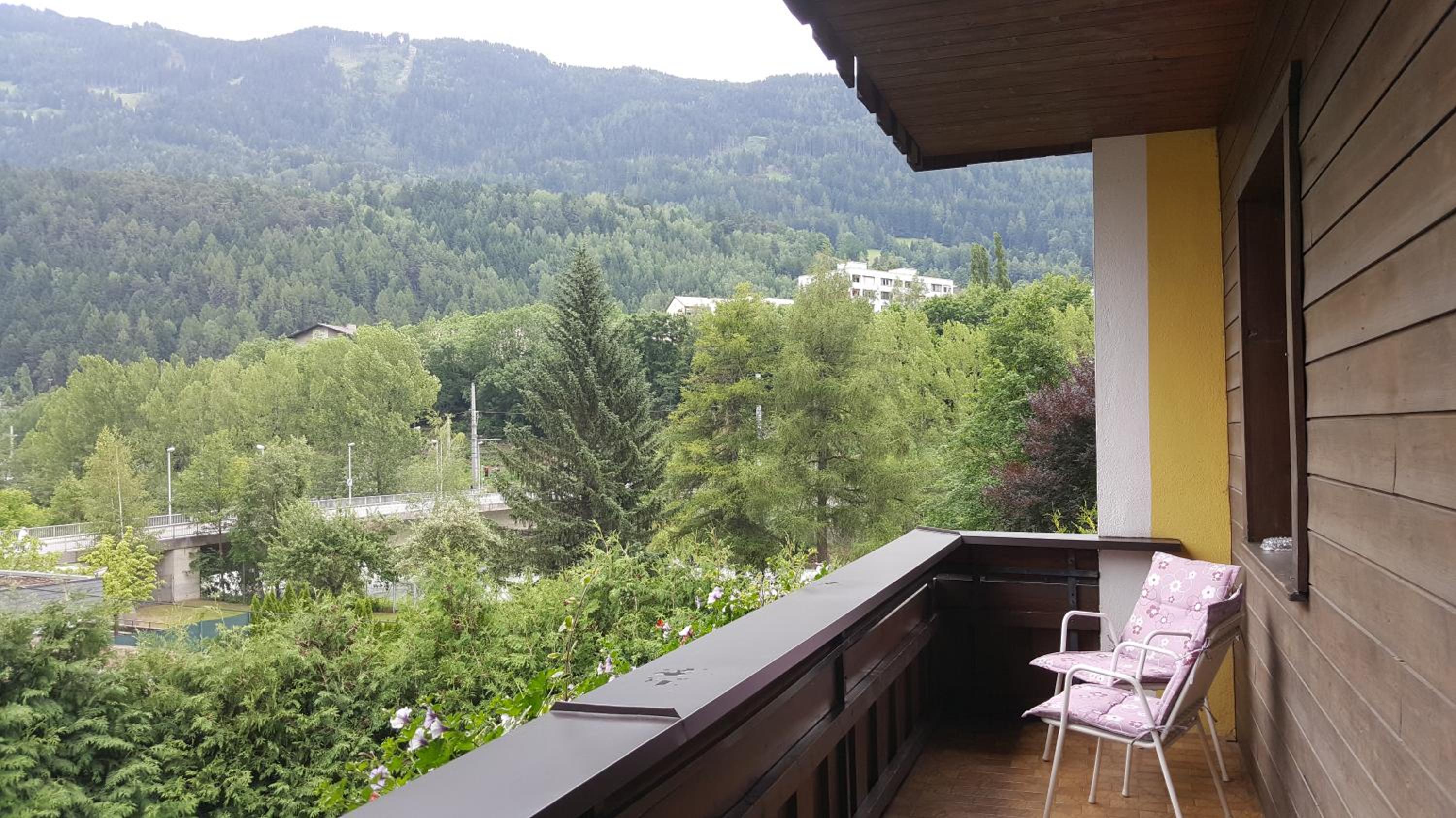 Deluxe Double Room with Balcony - Photo 4