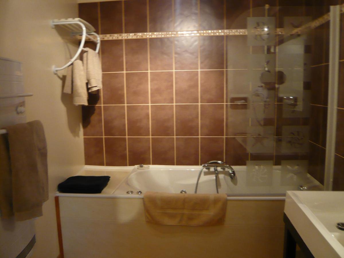 Deluxe Double Room with Bath photo 1
