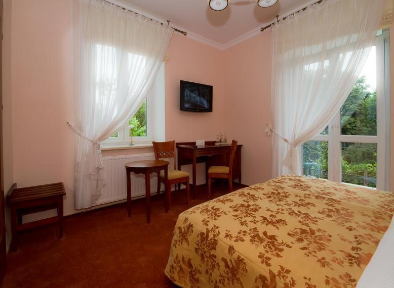 Standard Double Room - Photo 1