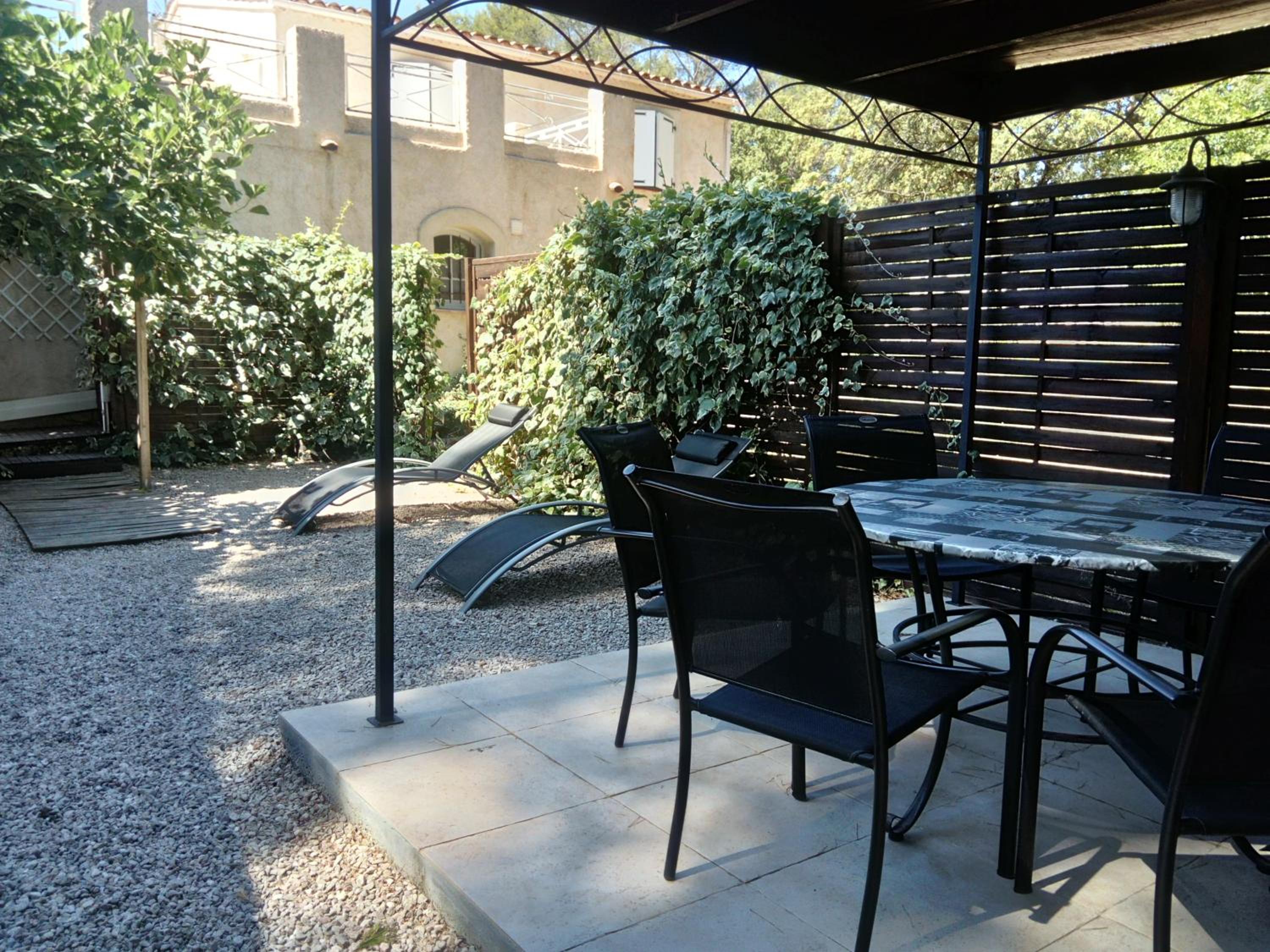 Studio with Terrace photo 3