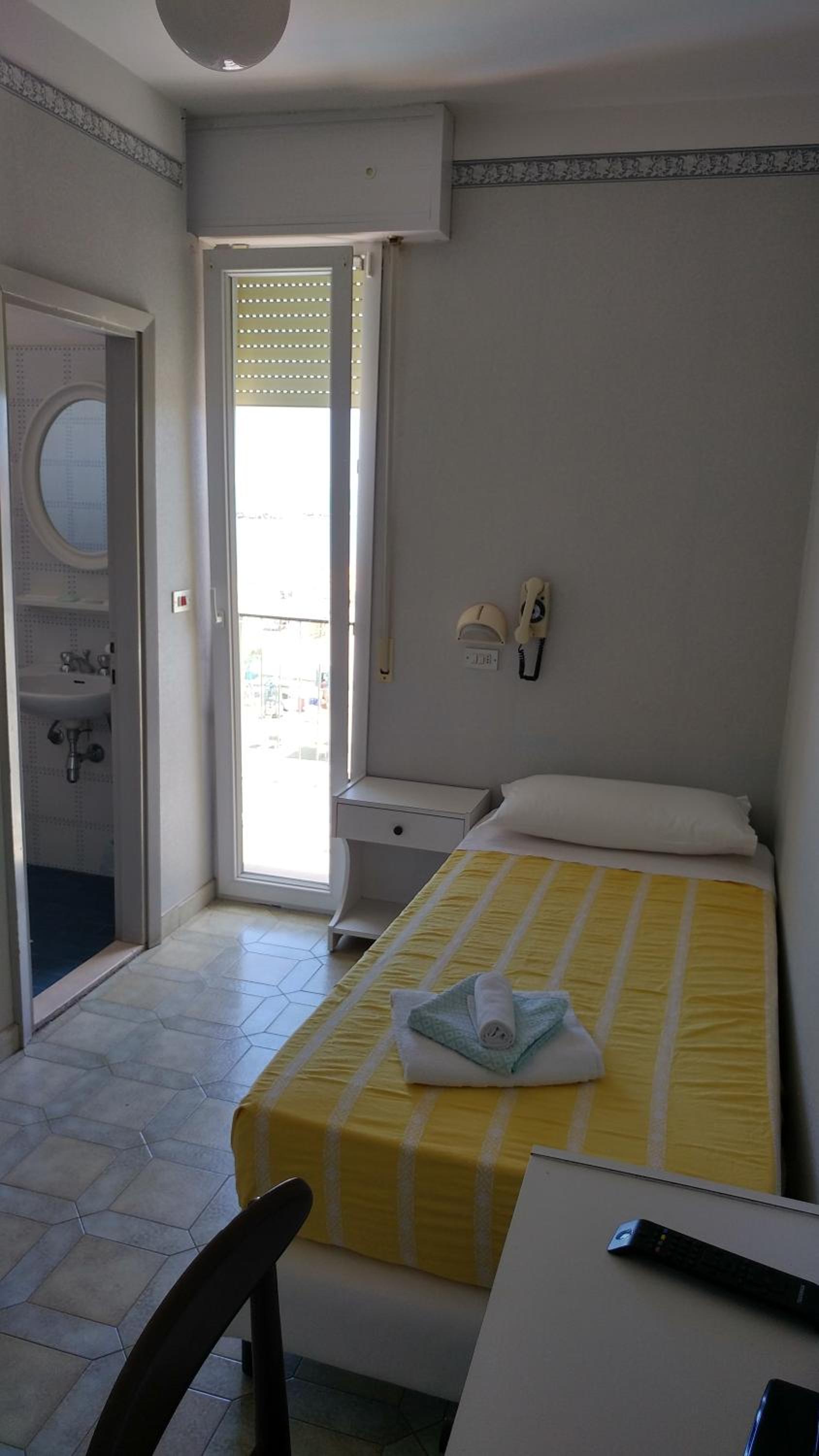 Deluxe Single Room with Sea View