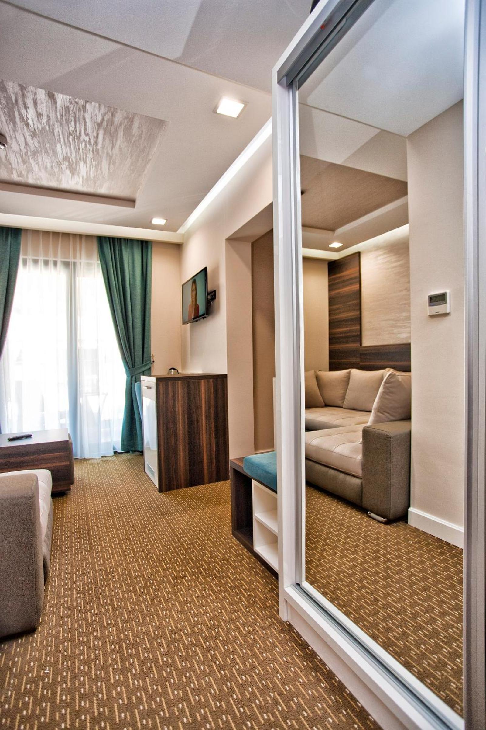 Special Offer - Suite With Family Package