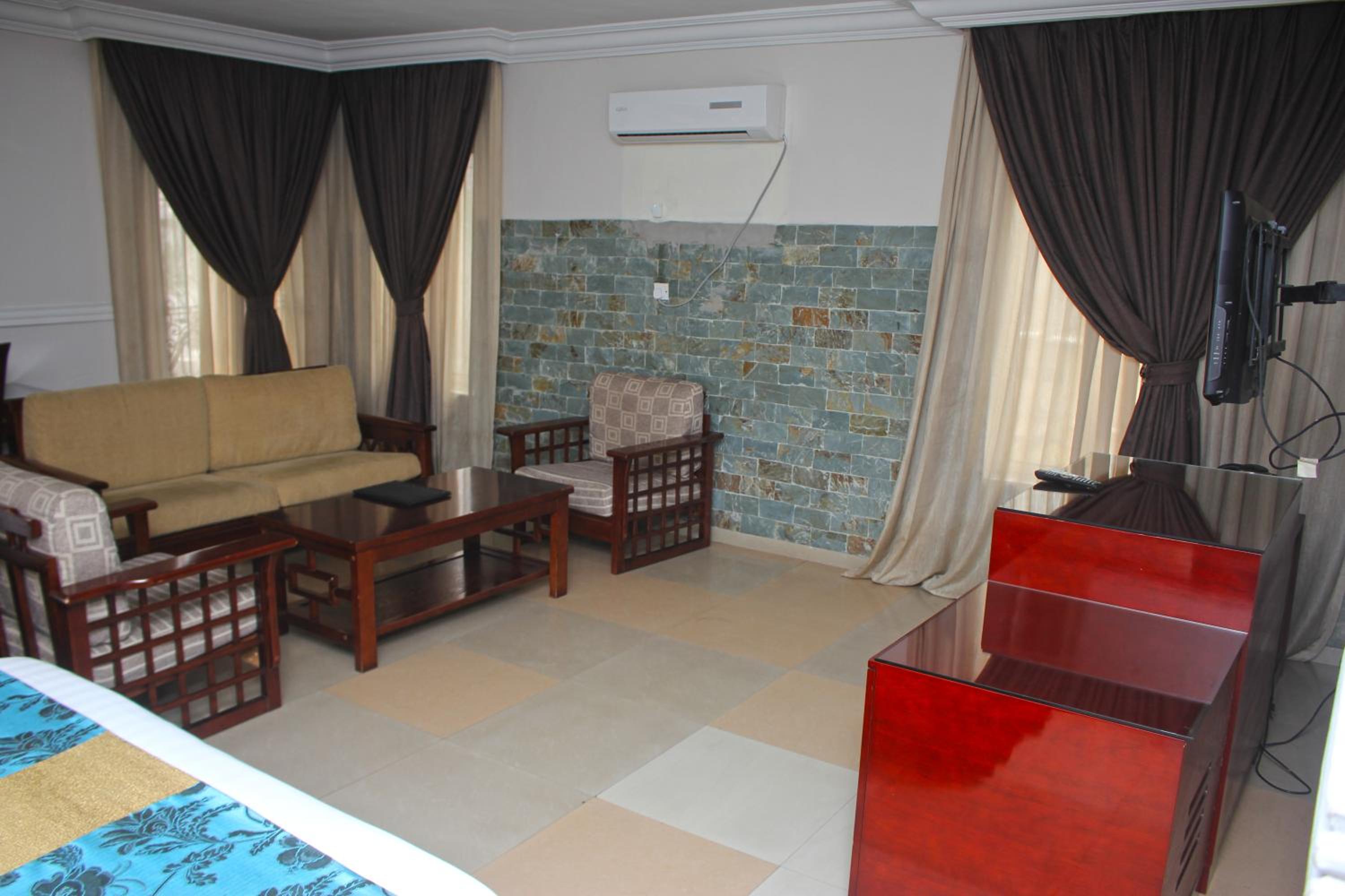 Family Suite photo 2