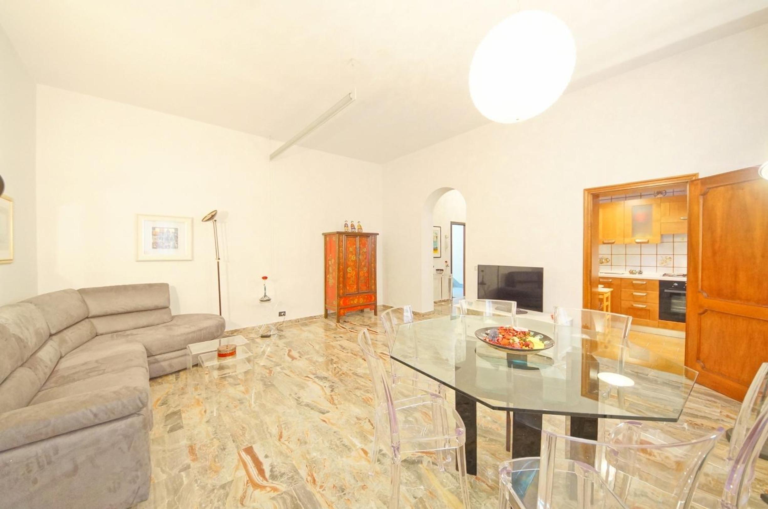 Apartment photo 1