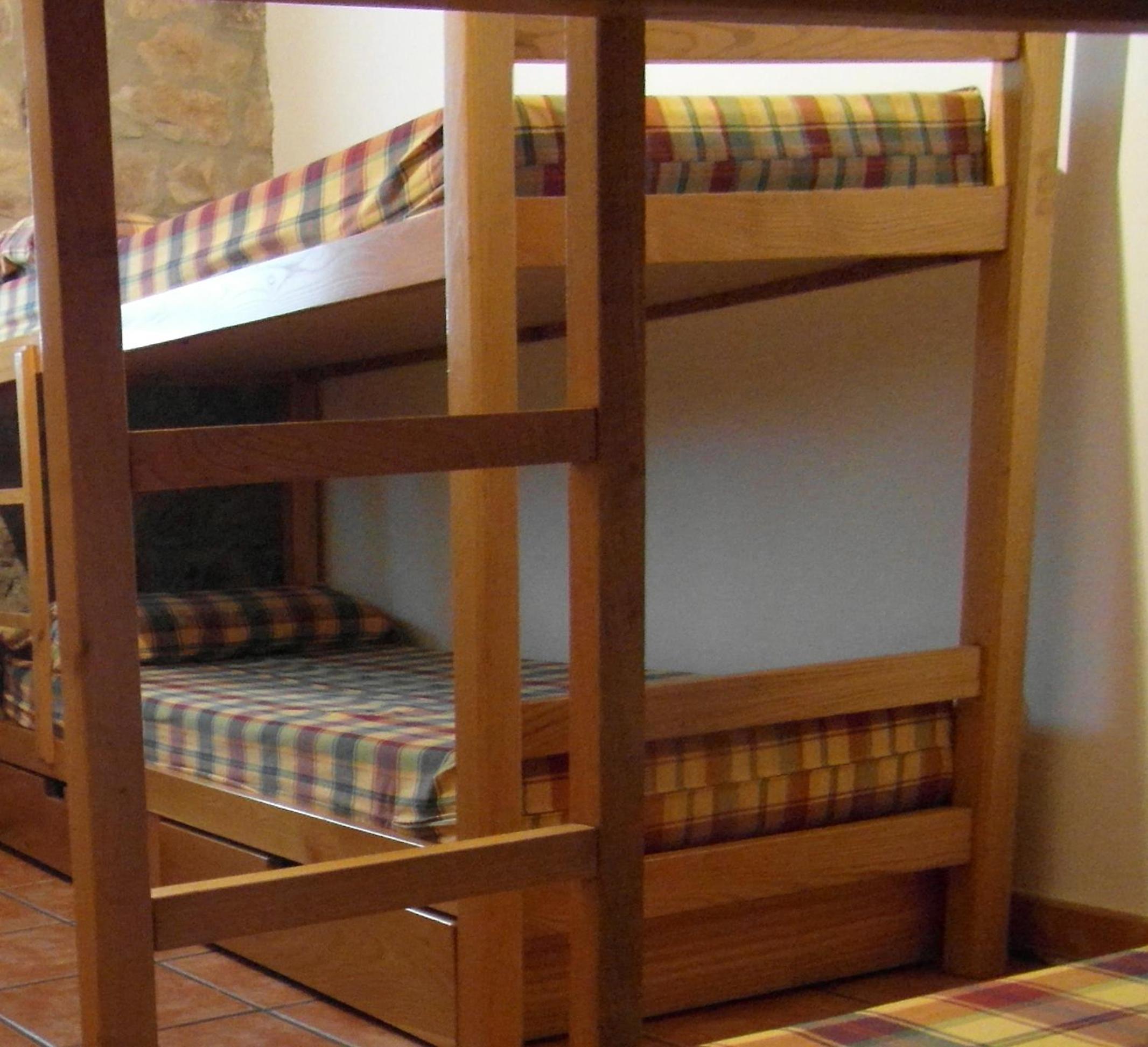 Cama en Habitación Compartida Mixta de 4 Camas