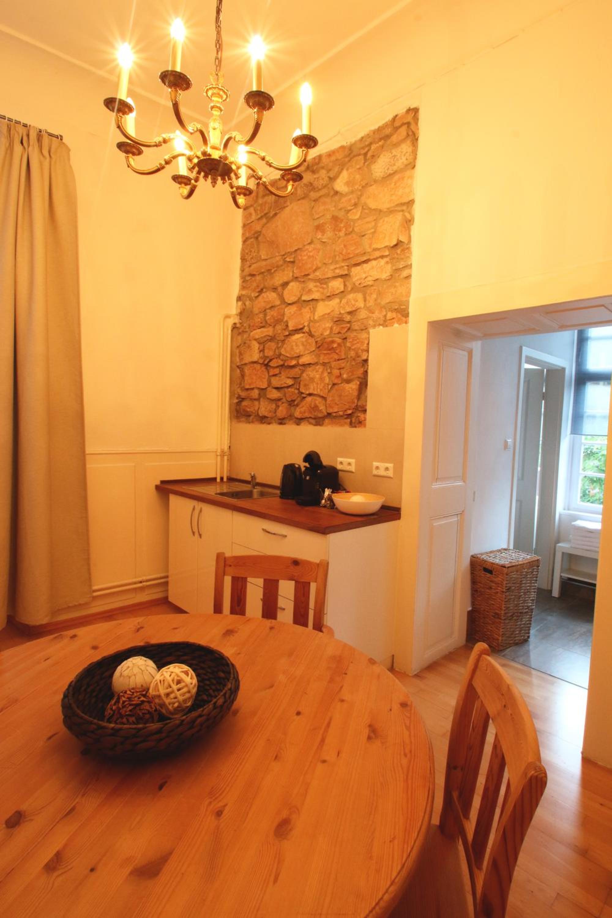 Family Two-Bedroom Studio - Photo 7