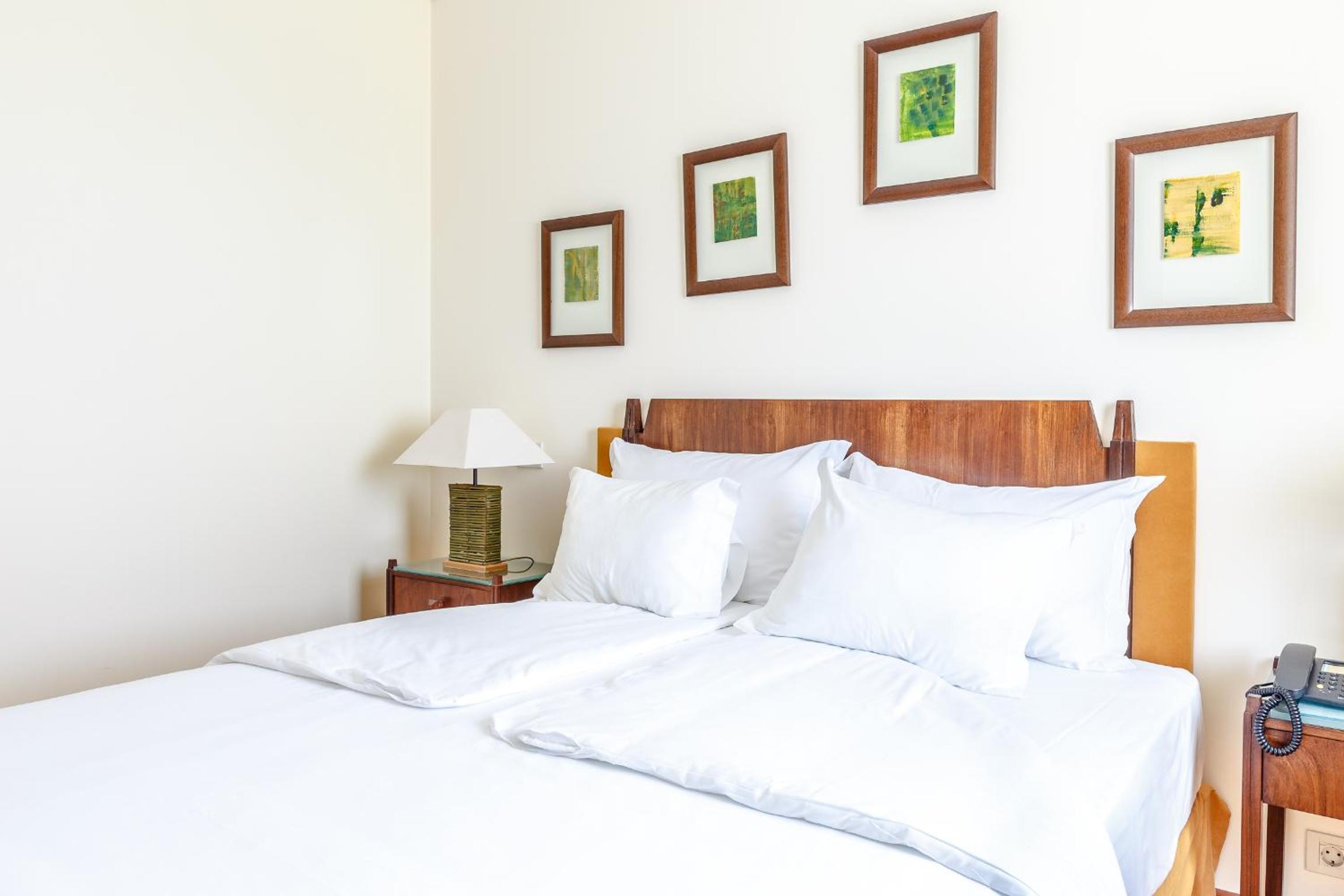 Classic Twin Room - Photo 2