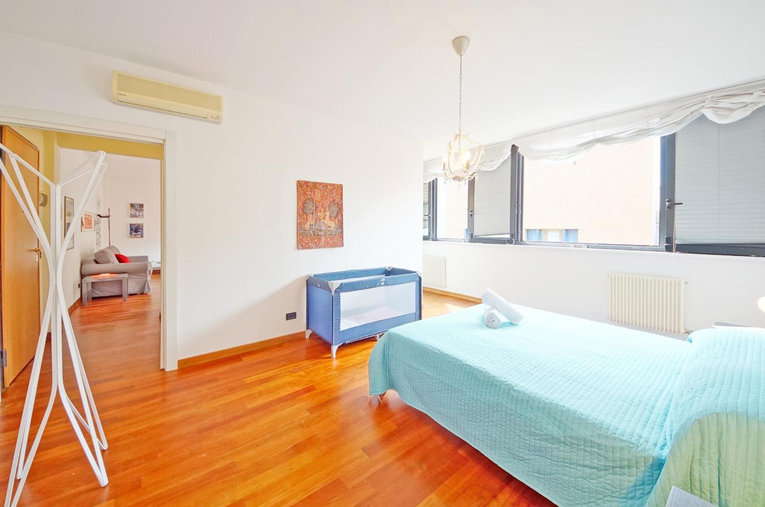 Apartment photo 1
