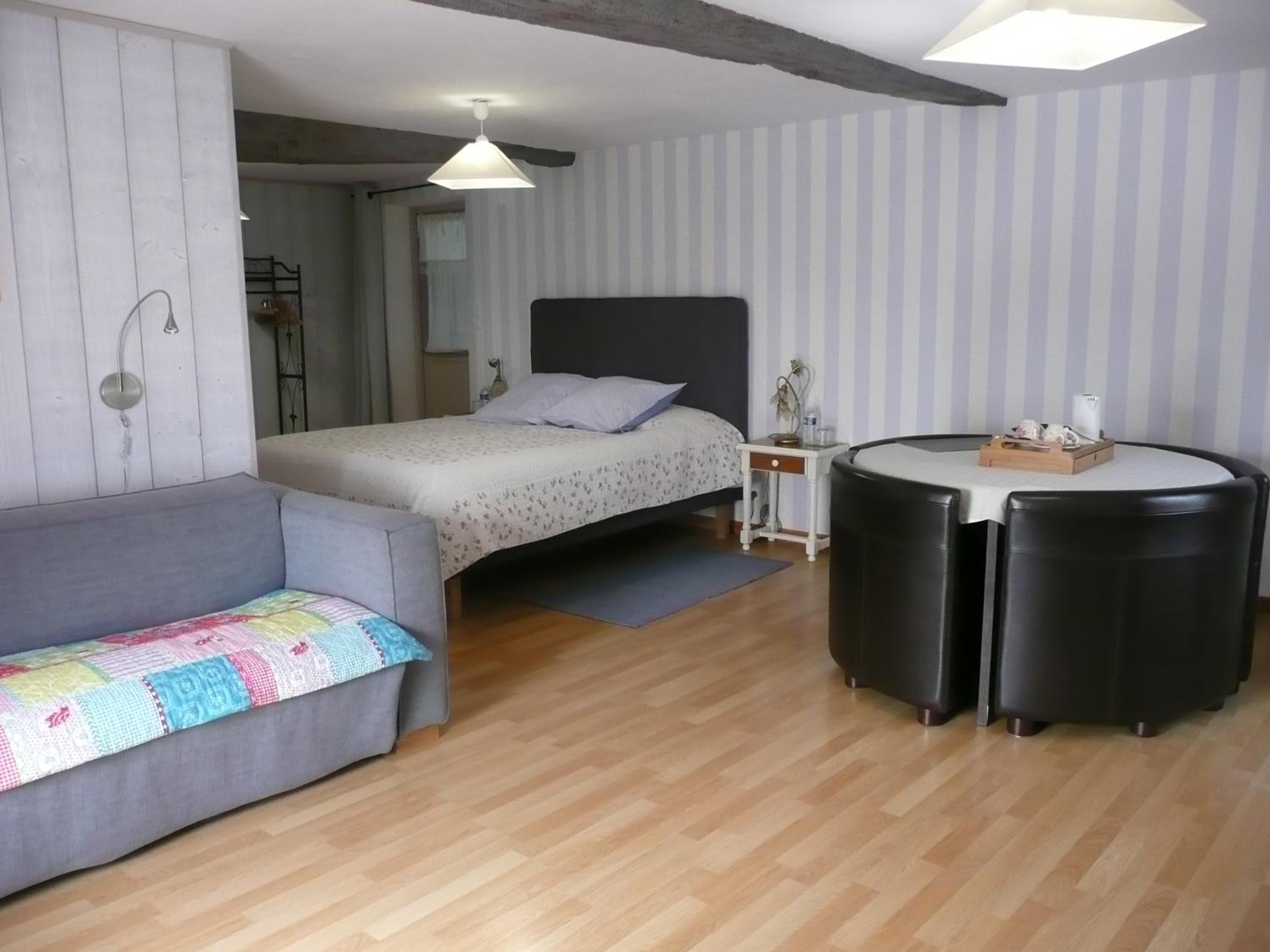 Large Double Room photo 3